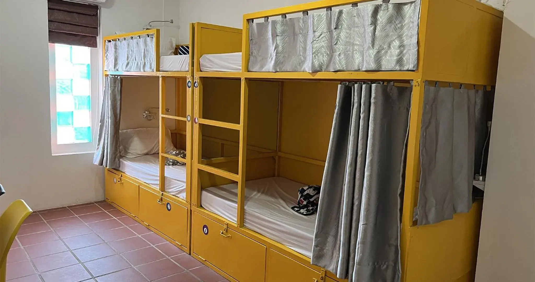 Guests, Bunk Bed in The Funky Village