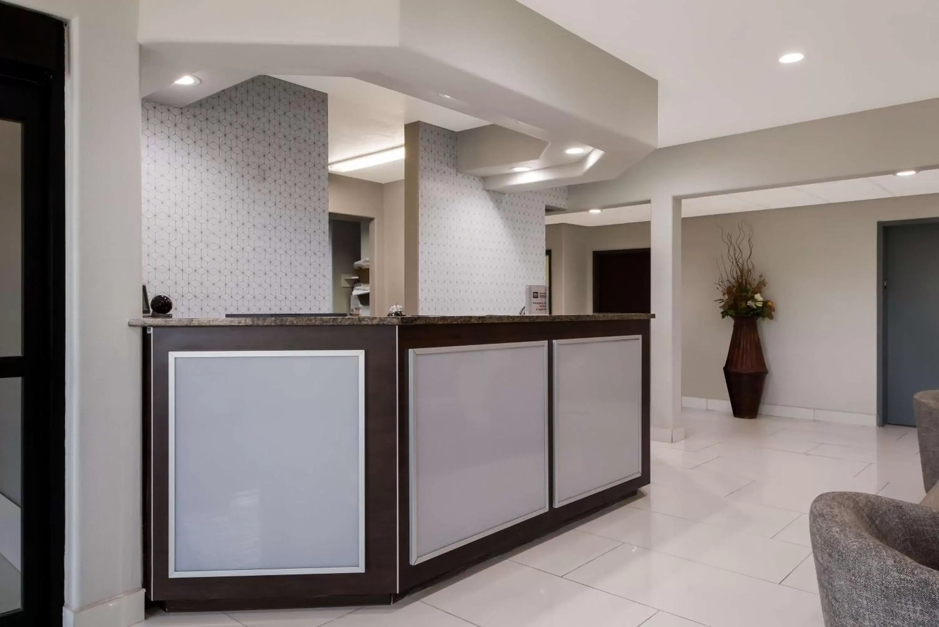 Lobby or reception, Lobby/Reception in SureStay Hotel by Best Western San Antonio West SeaWorld