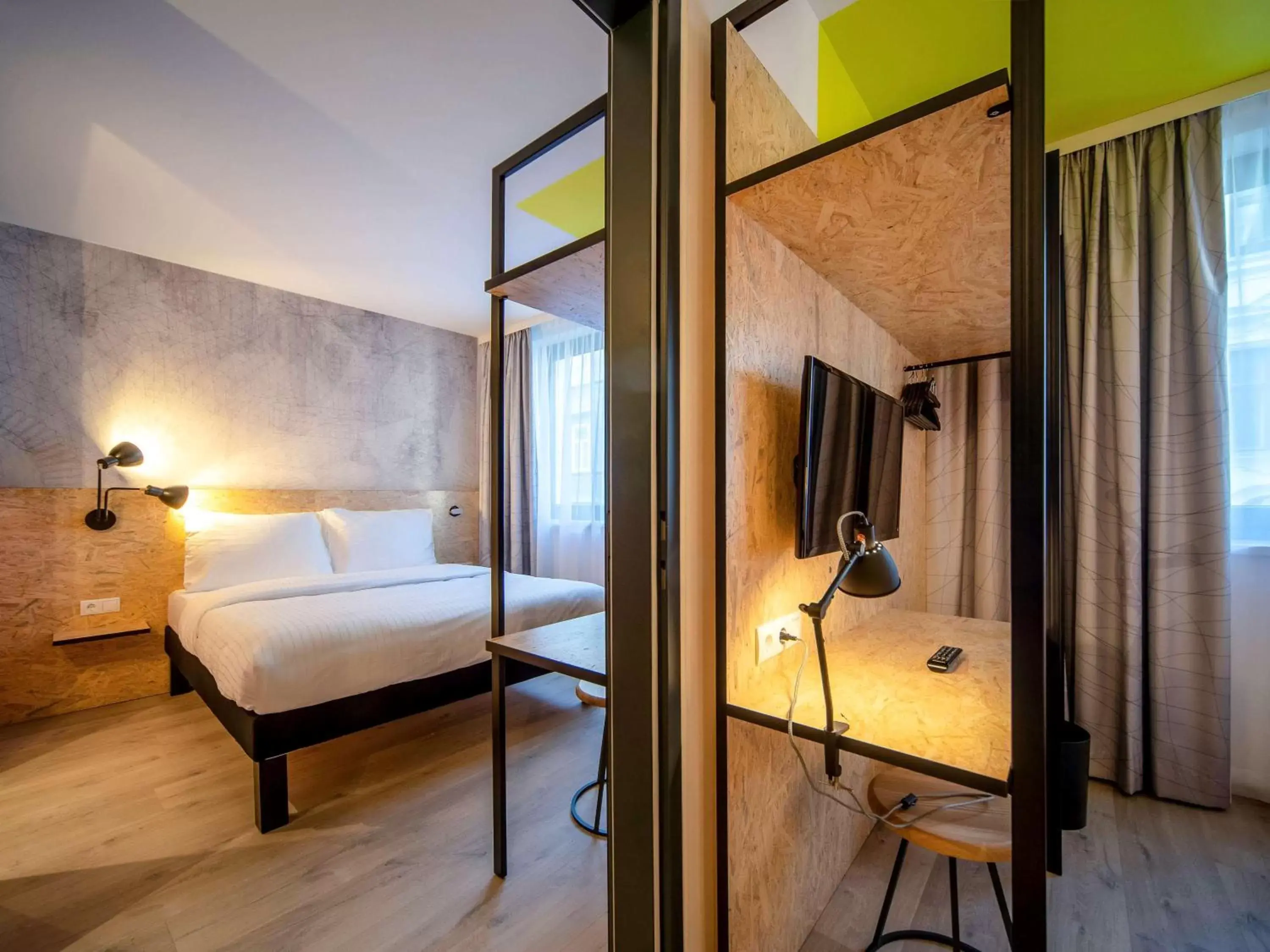 Photo of the whole room, Bed in ibis Styles Wien Messe Prater