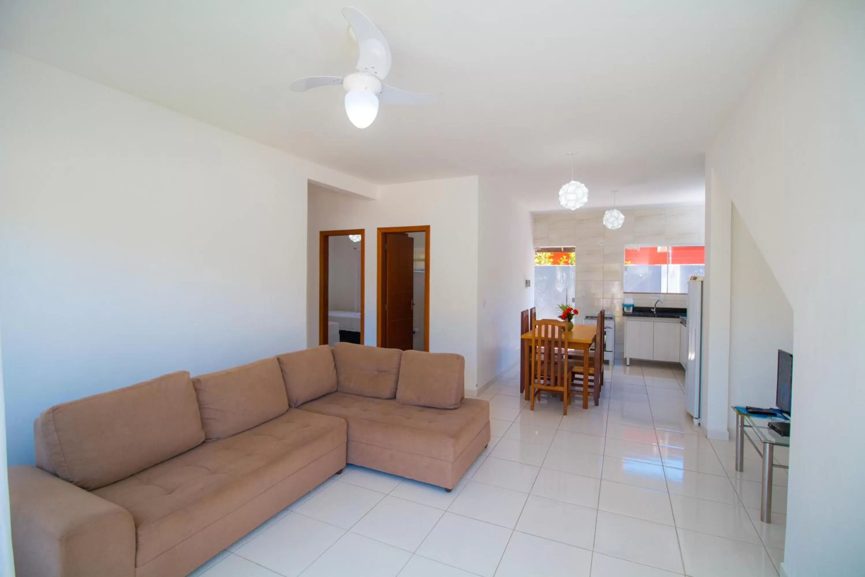 TV and multimedia in Porto Luar