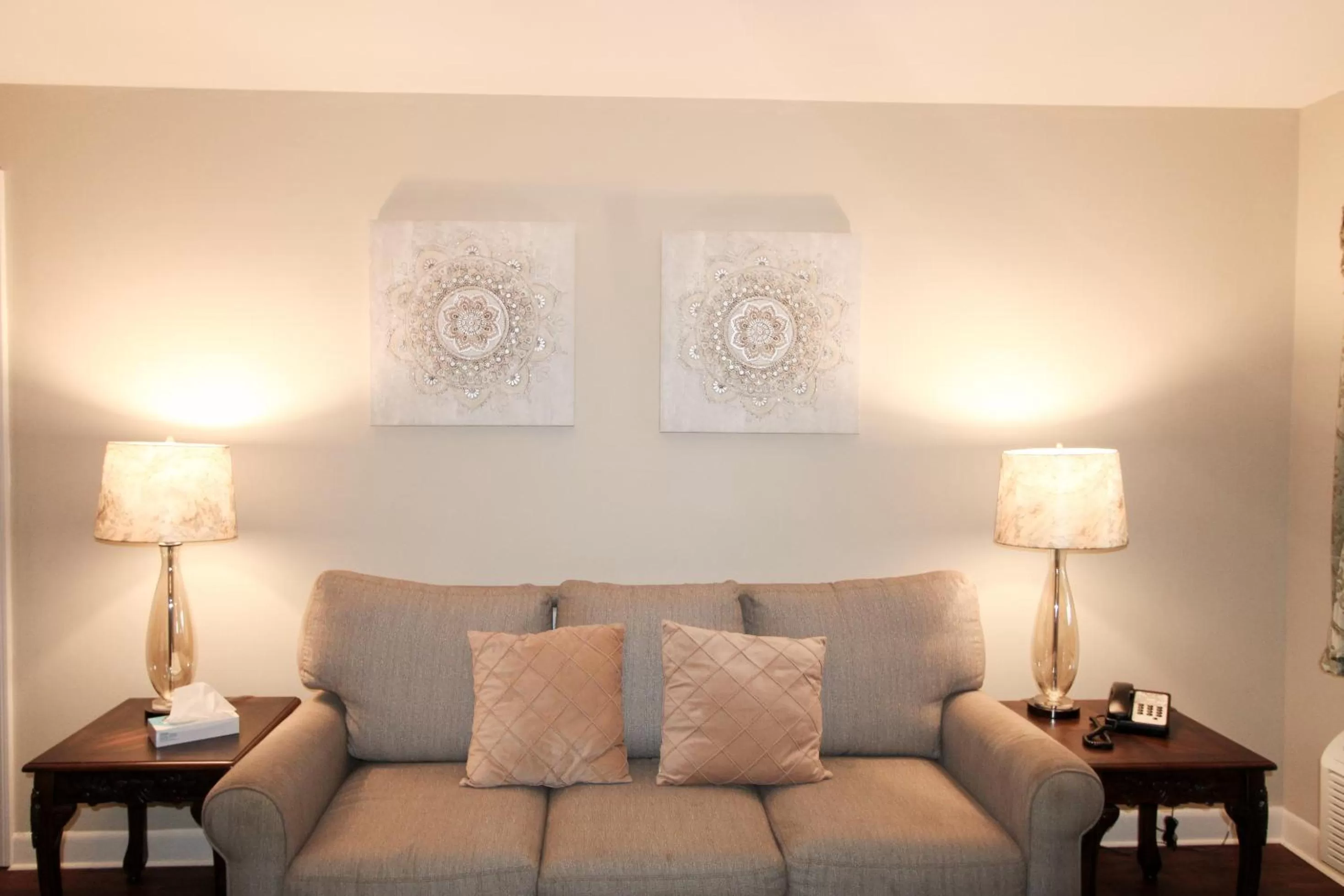 Colonial Inn Seekonk