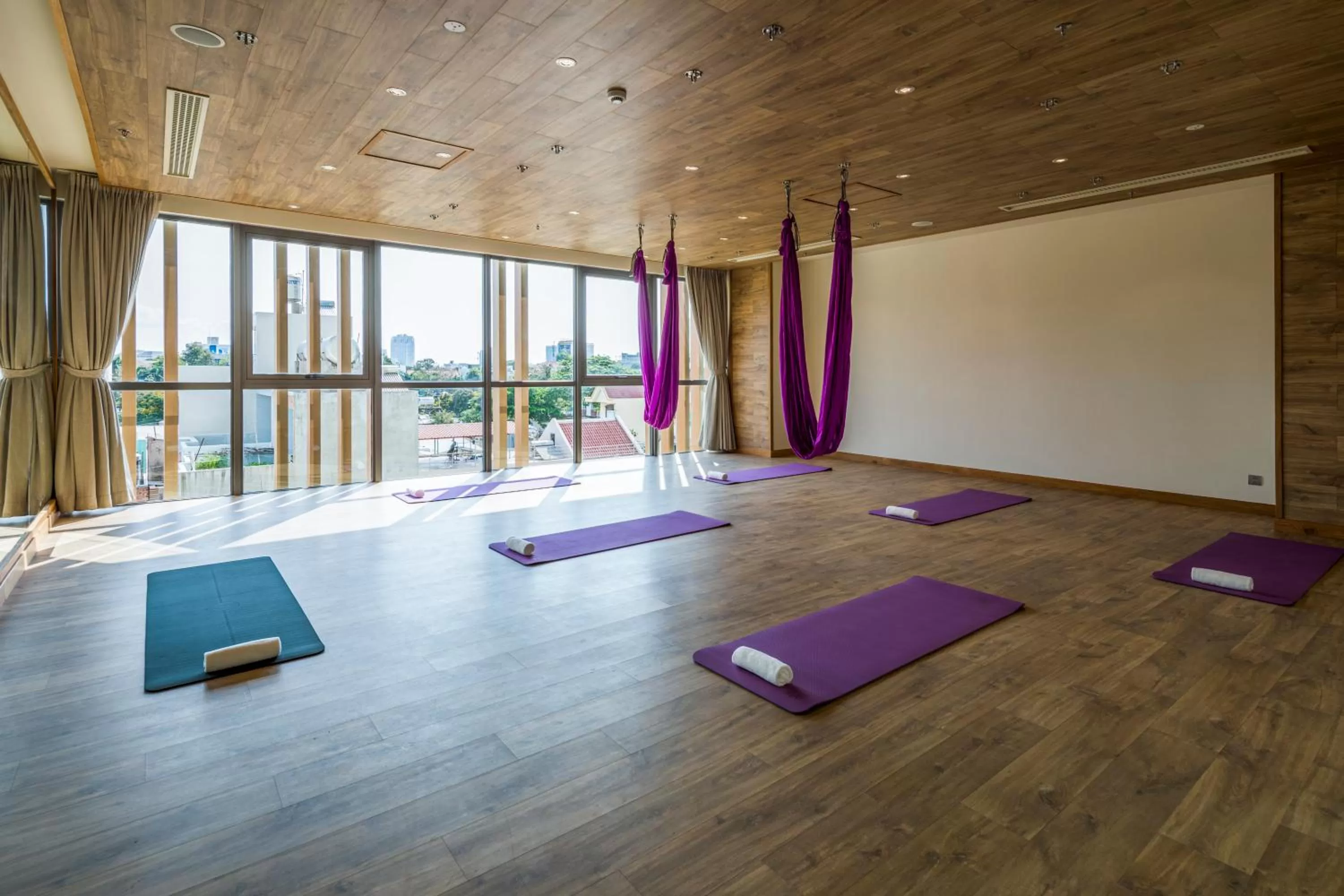 Business facilities in Fusion Suites Vung Tau