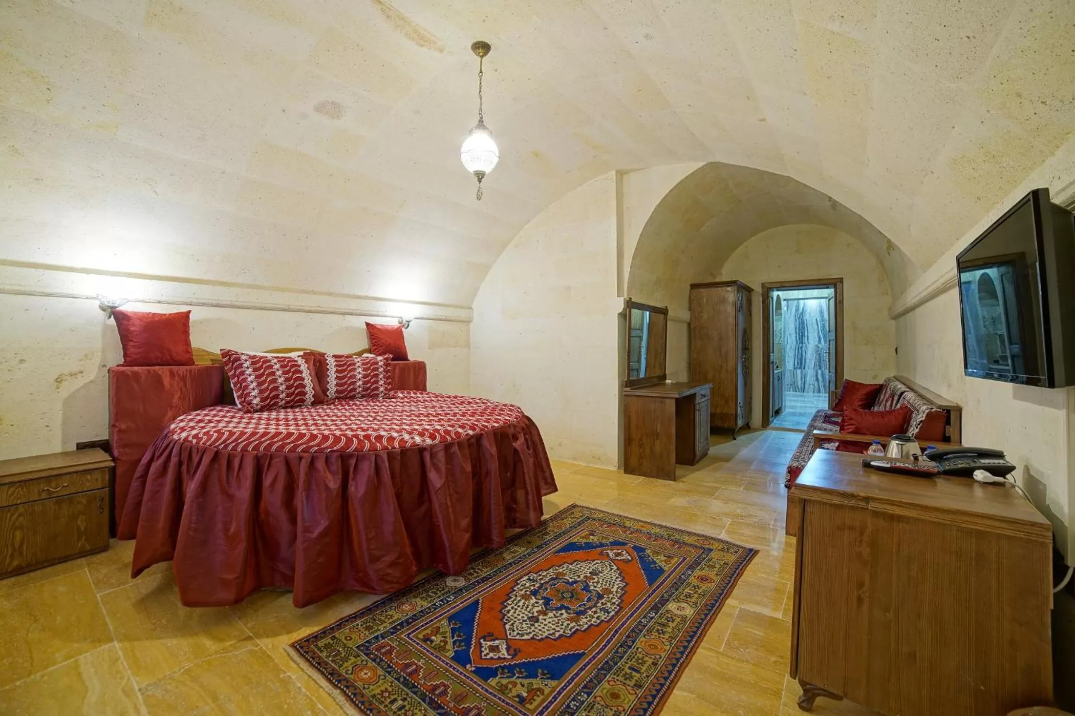 Bathroom, Bed in Lucky Cave Hotel Cappadocia