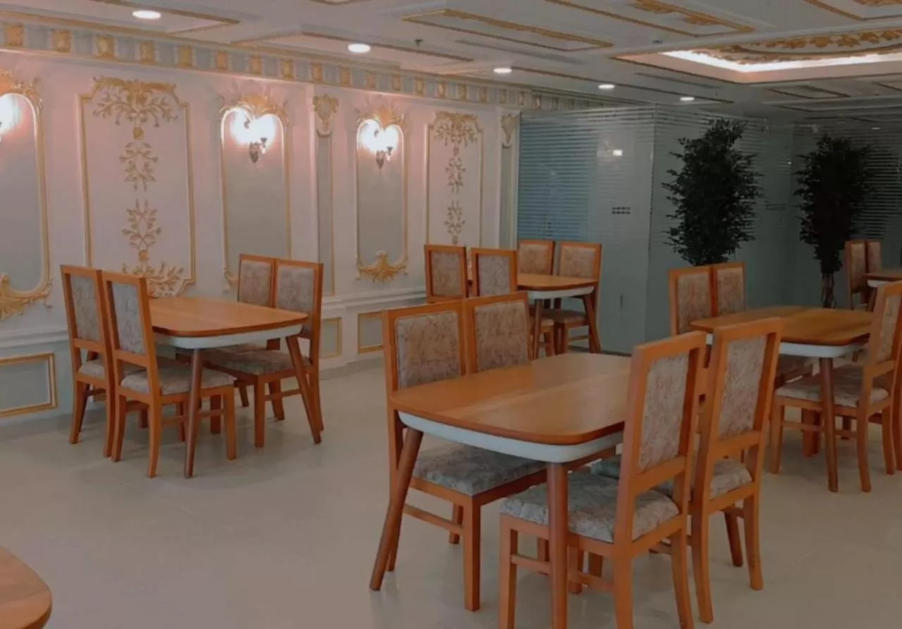 Restaurant/Places to Eat in فندق جيست هاوس