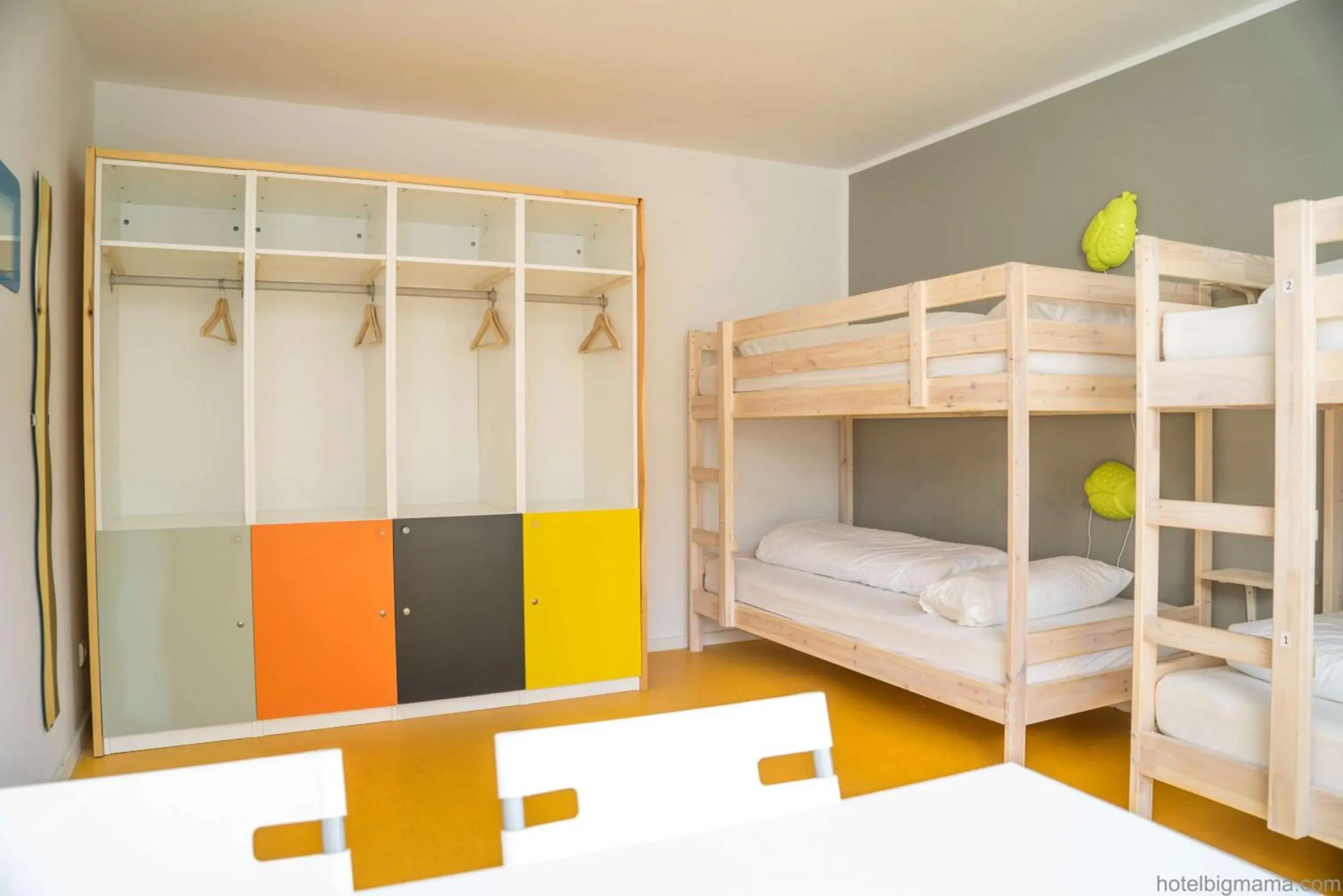 Photo of the whole room, Bed in BIG MAMA Berlin Photo of the whole room, Bed in BIG MAMA Berlin