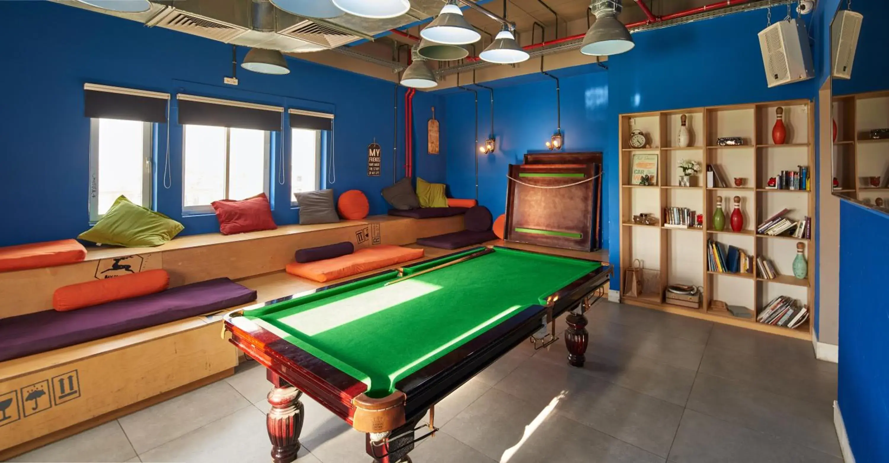 Communal lounge/ TV room, Billiards in The Post Hostel