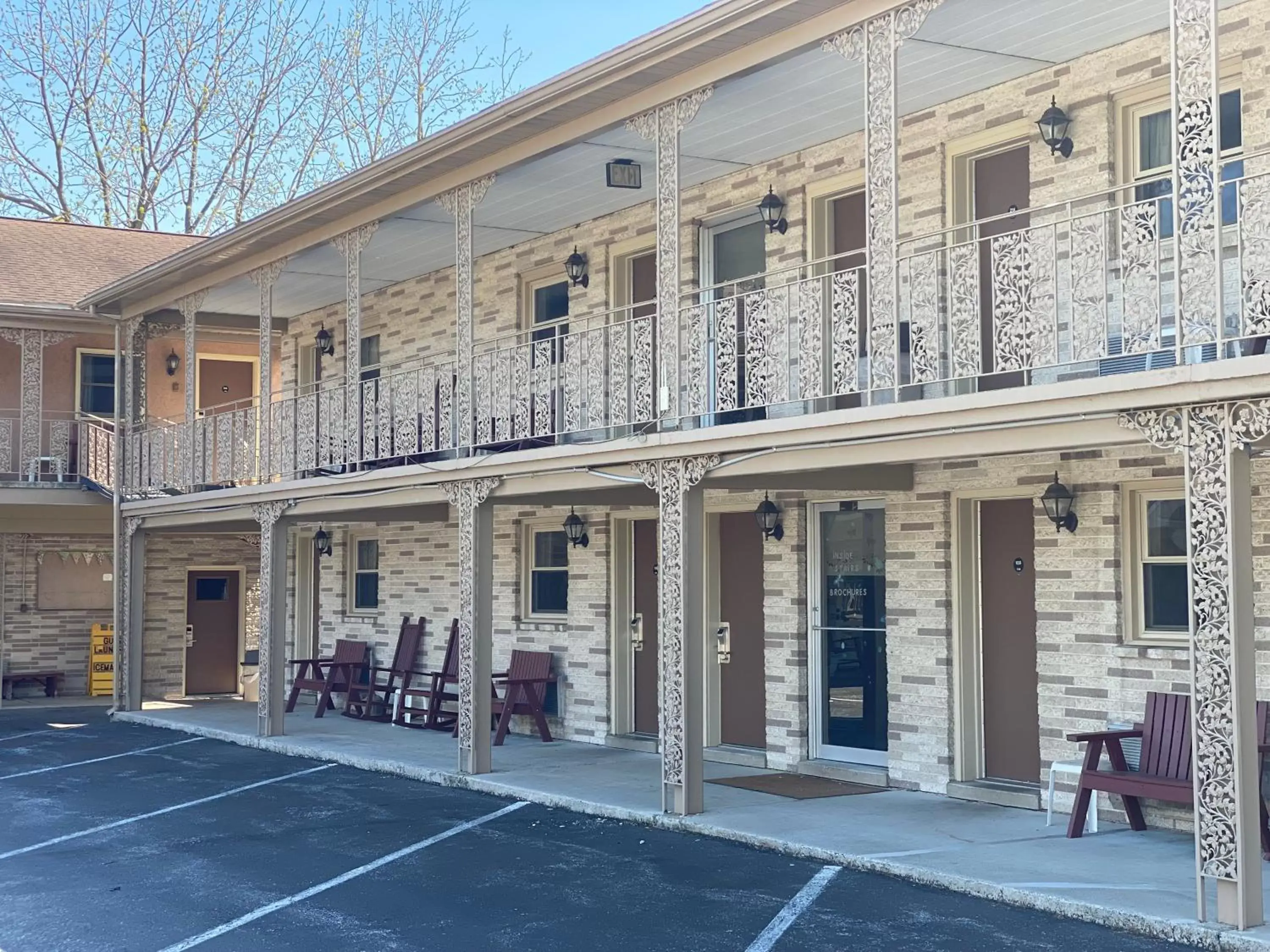 Property building in White Rose Motel - Hershey Property building in White Rose Motel - Hershey