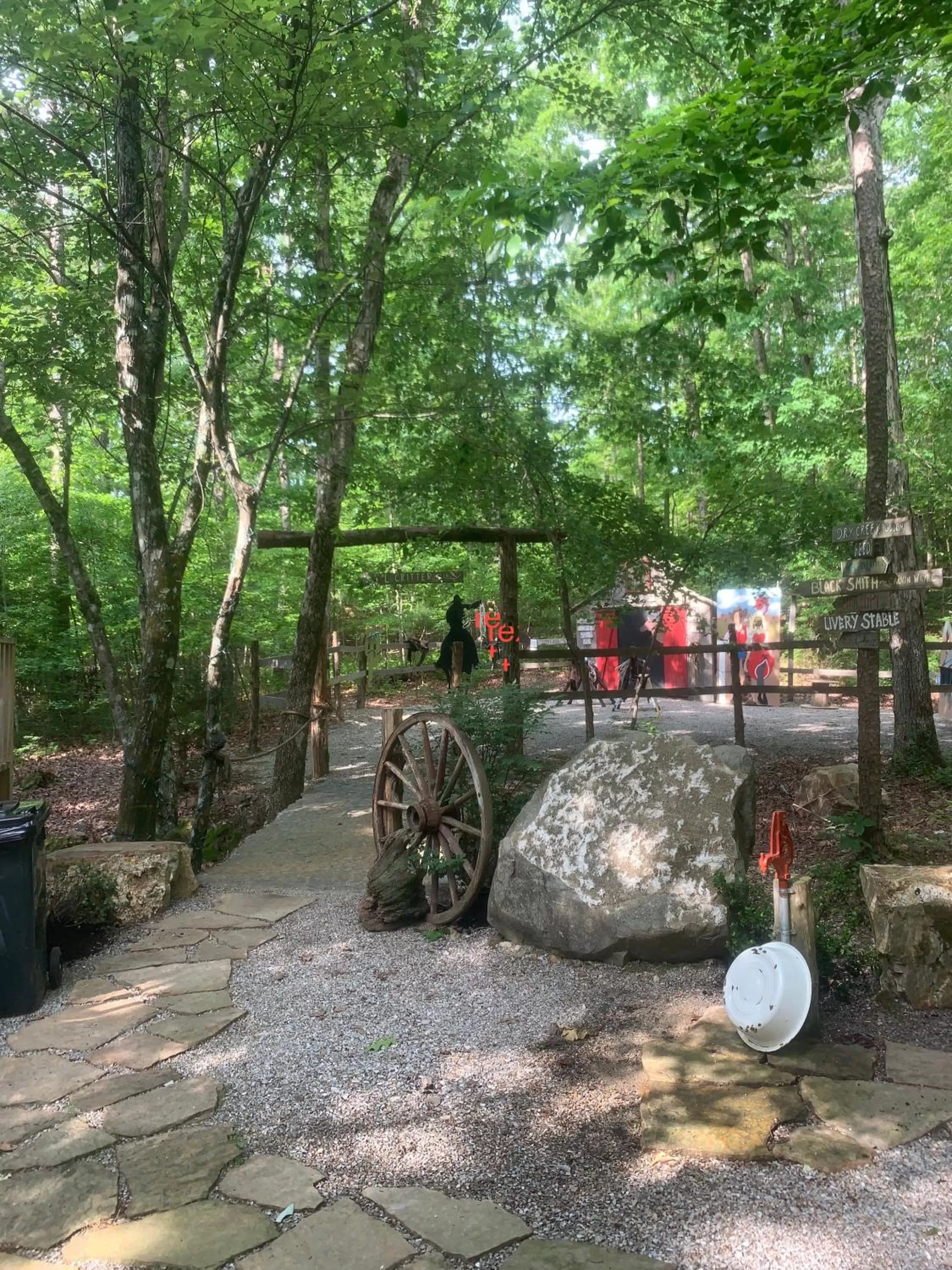 Children play ground in Fox Pass Cabins