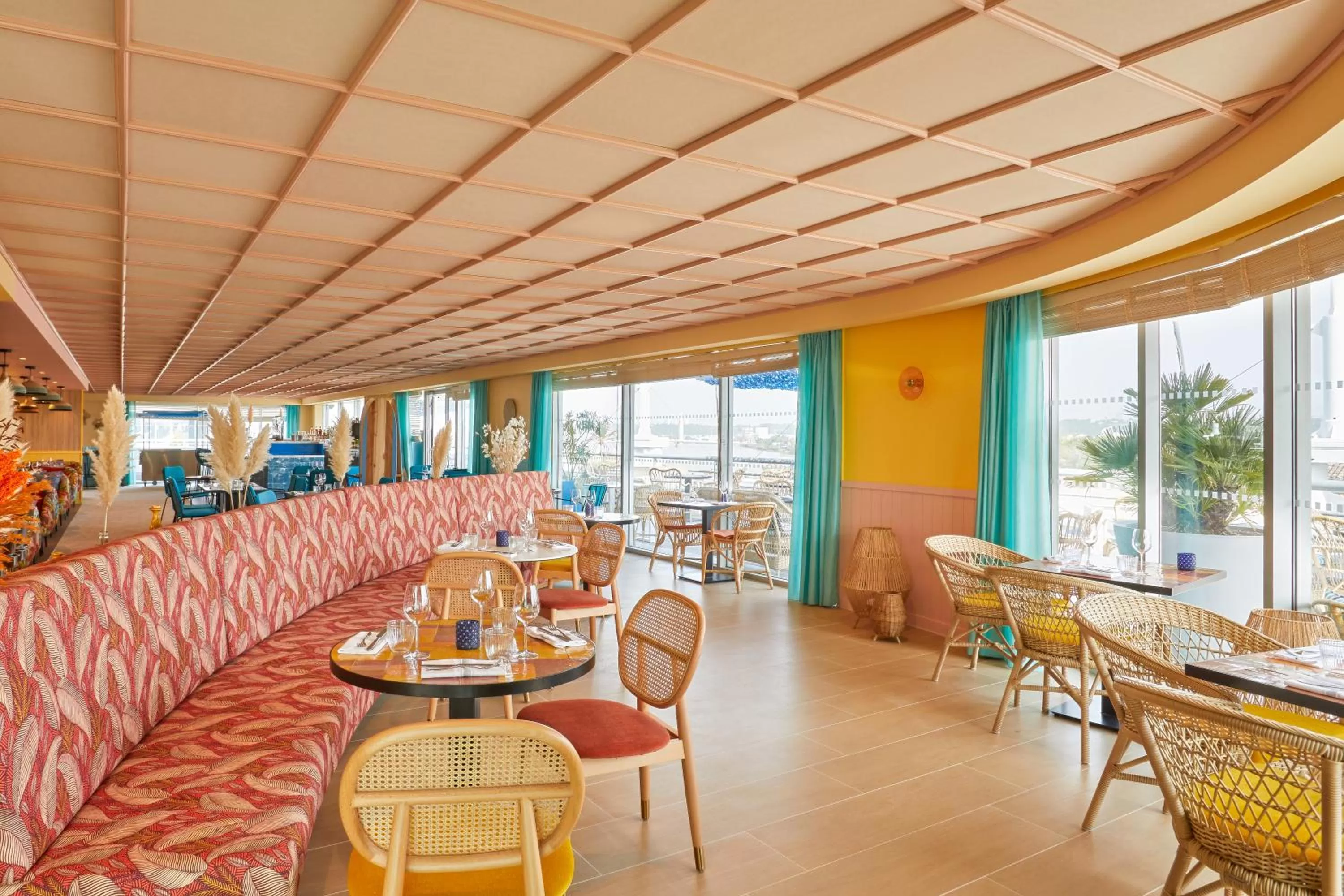 Restaurant/places to eat in Hotel Indigo Bordeaux Centre Chartrons by IHG