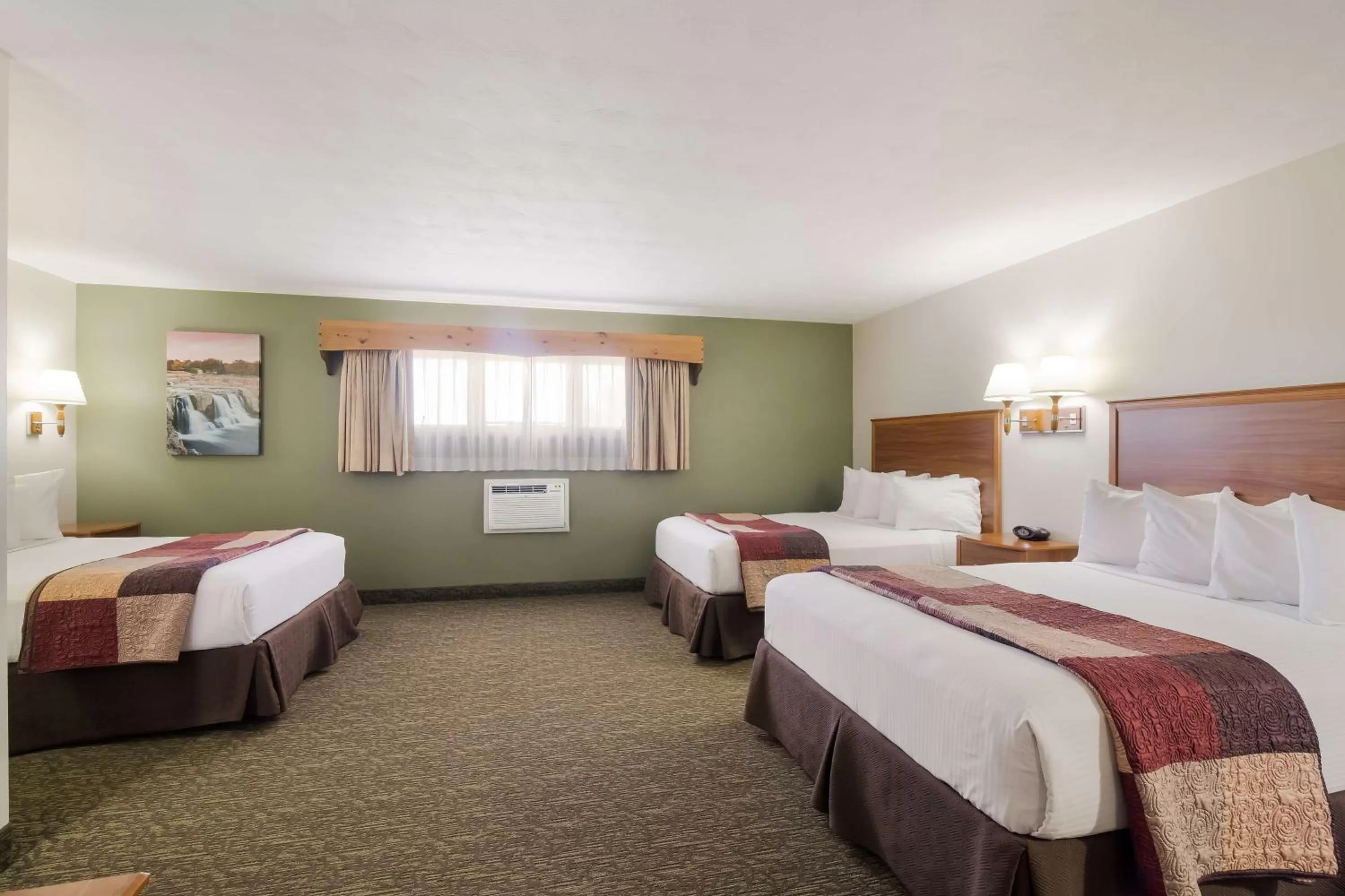 Bedroom, Bed in Best Western Graham's