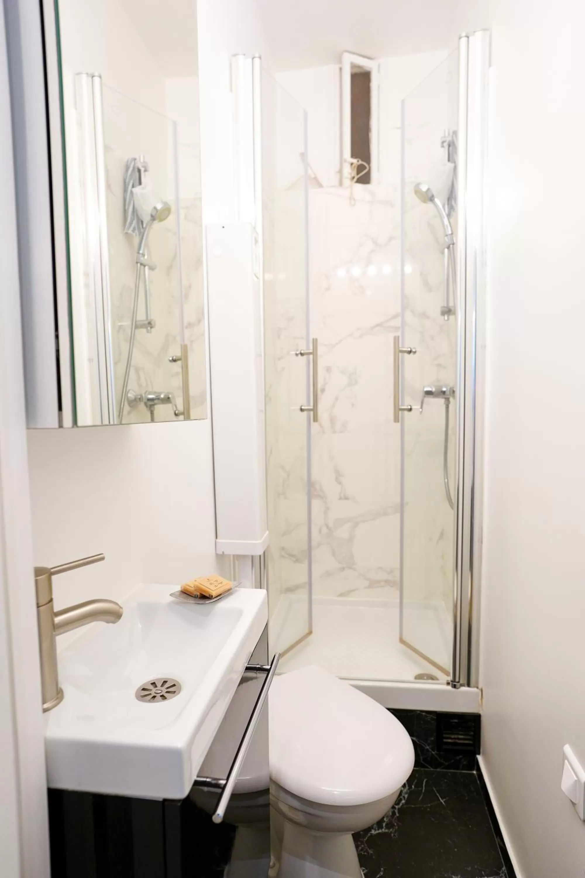 Bathroom in Villa Escudier Appart-hôtel