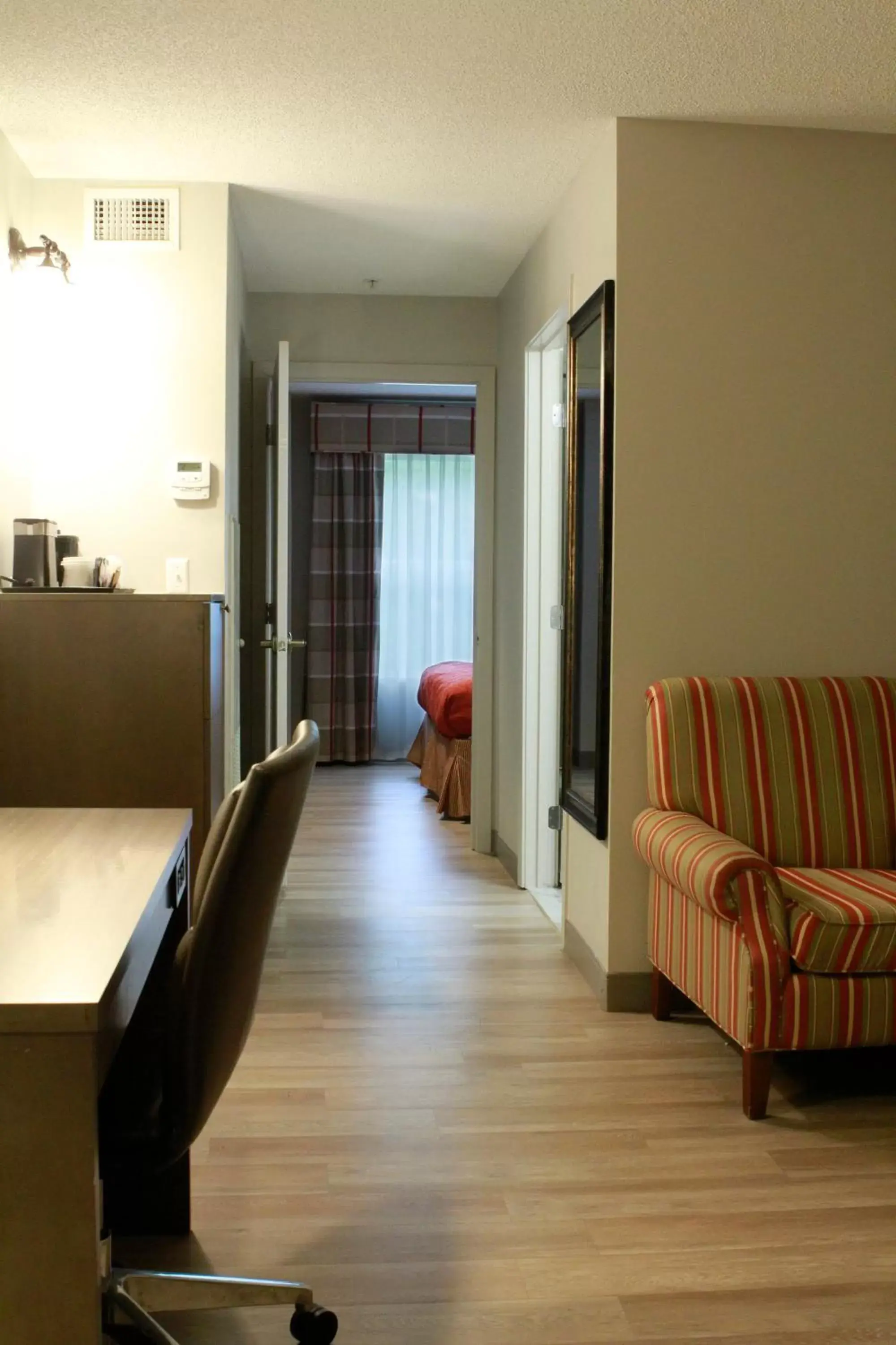 Living room, Seating Area in Country Inn & Suites by Radisson, Annapolis, MD