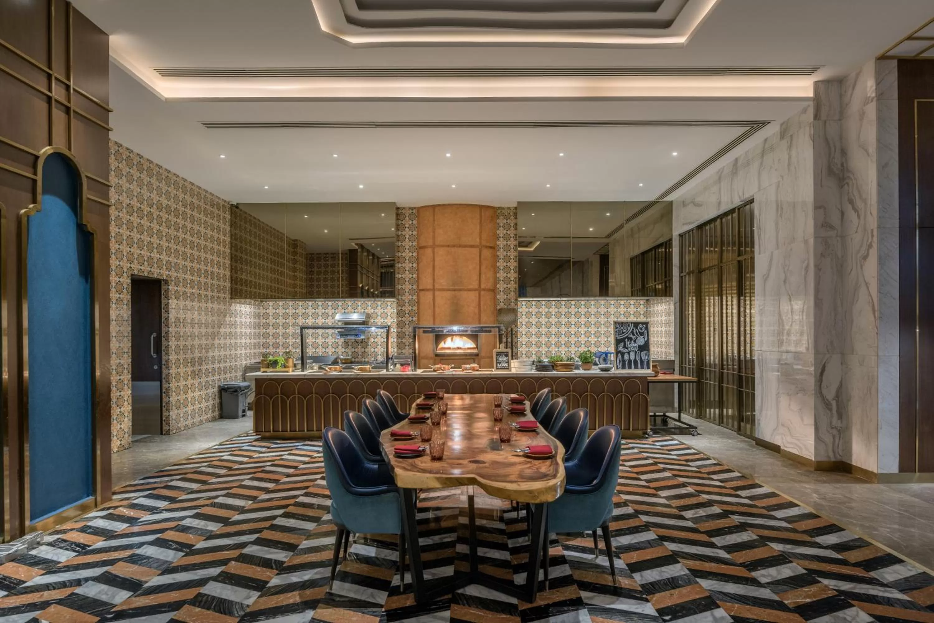 Restaurant/places to eat in Radisson Blu Hotel & Spa, Nashik