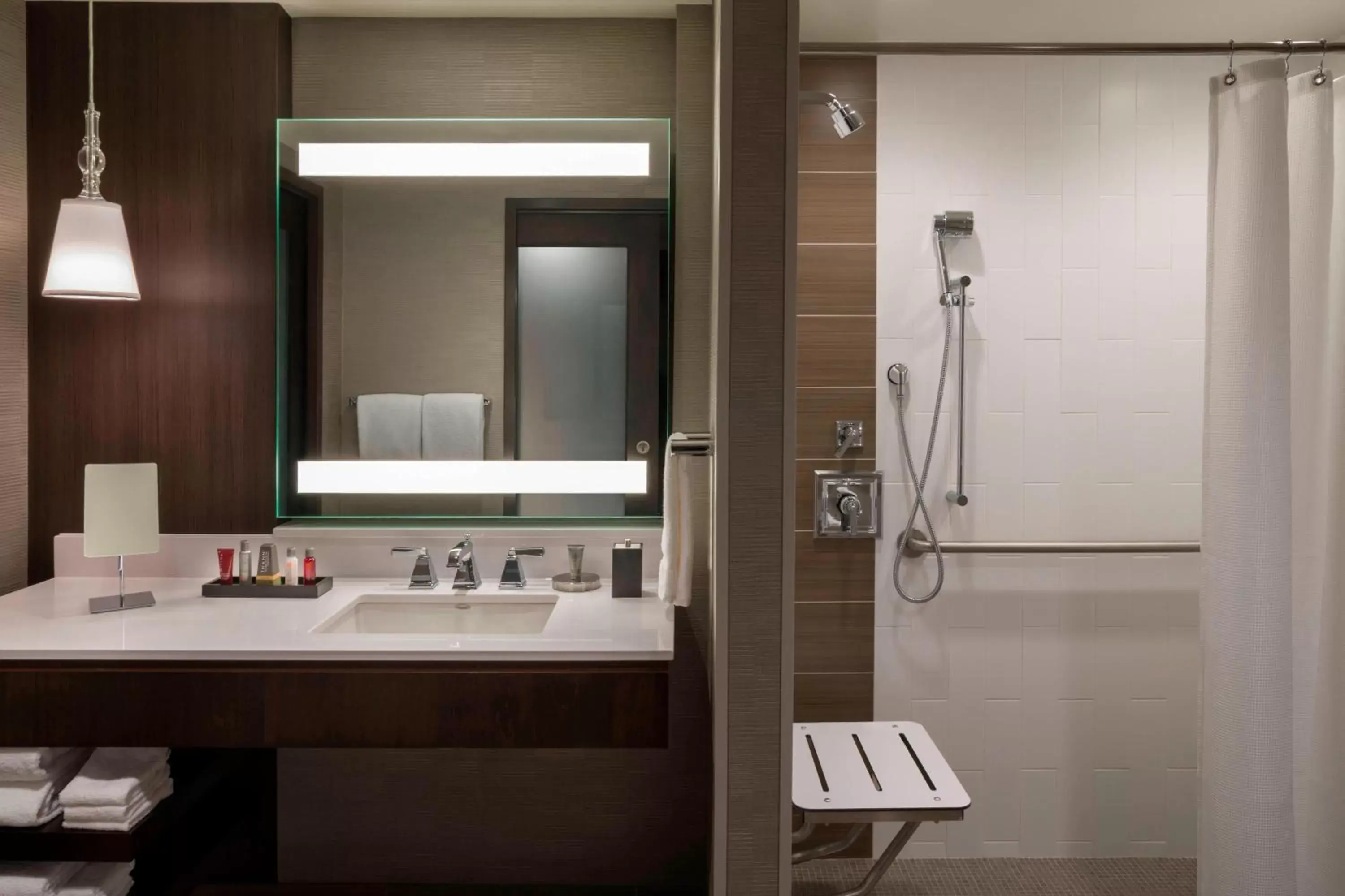 Bathroom in Buffalo Marriott at LECOM HARBORCENTER