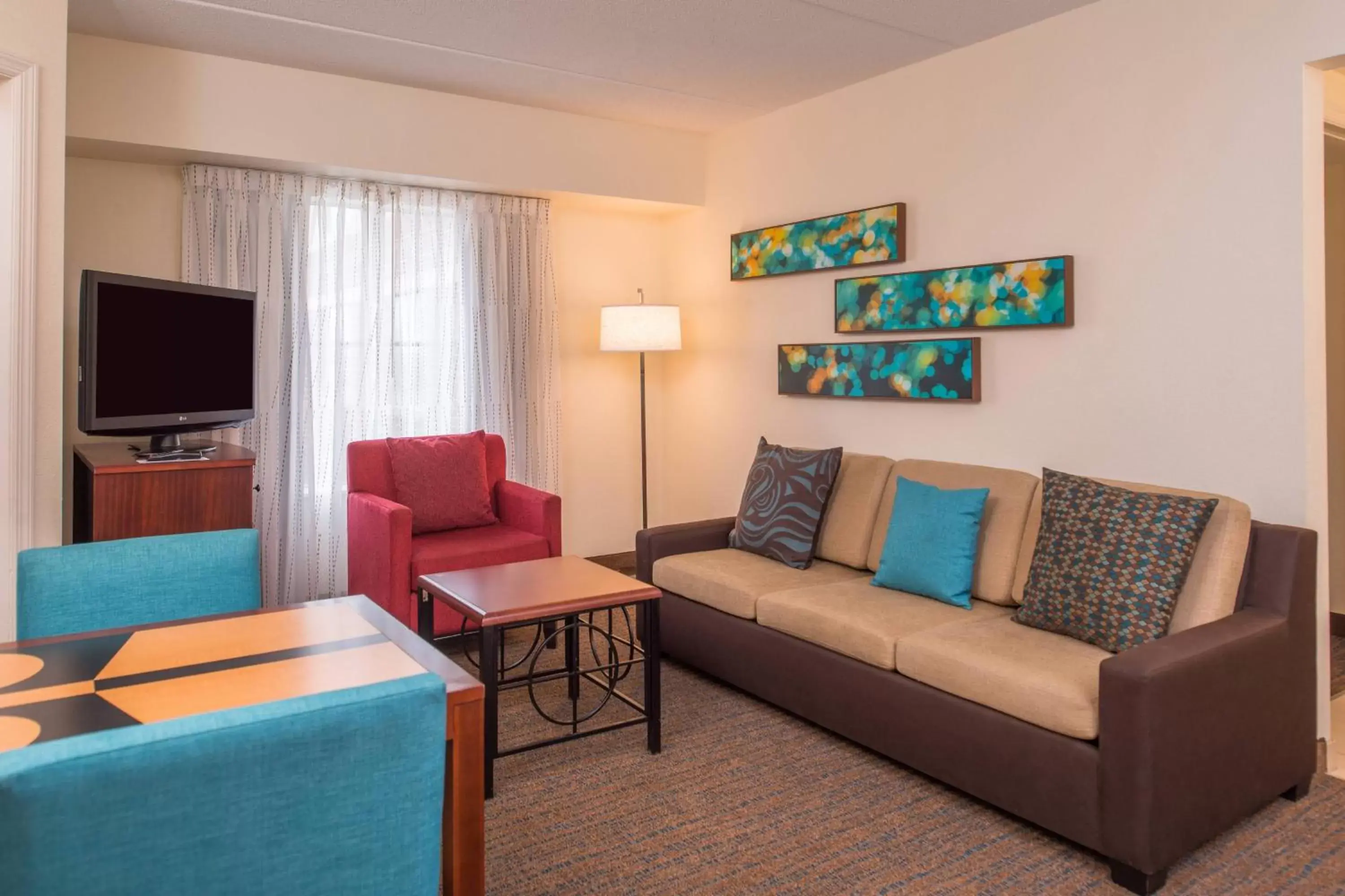 Bedroom, Seating Area in Residence Inn Pittsburgh North Shore