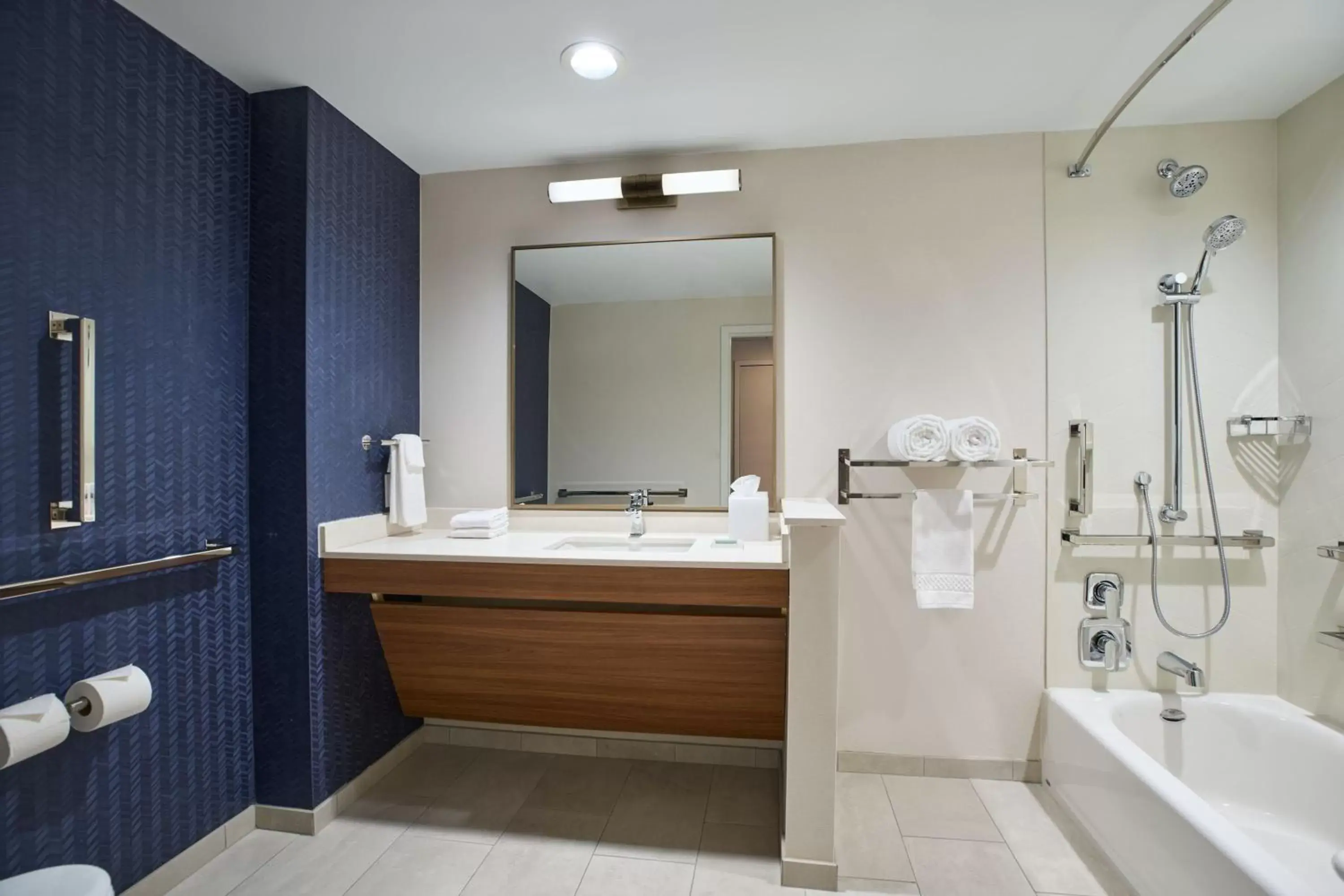Bathroom in Fairfield by Marriott Inn & Suites Hagerstown