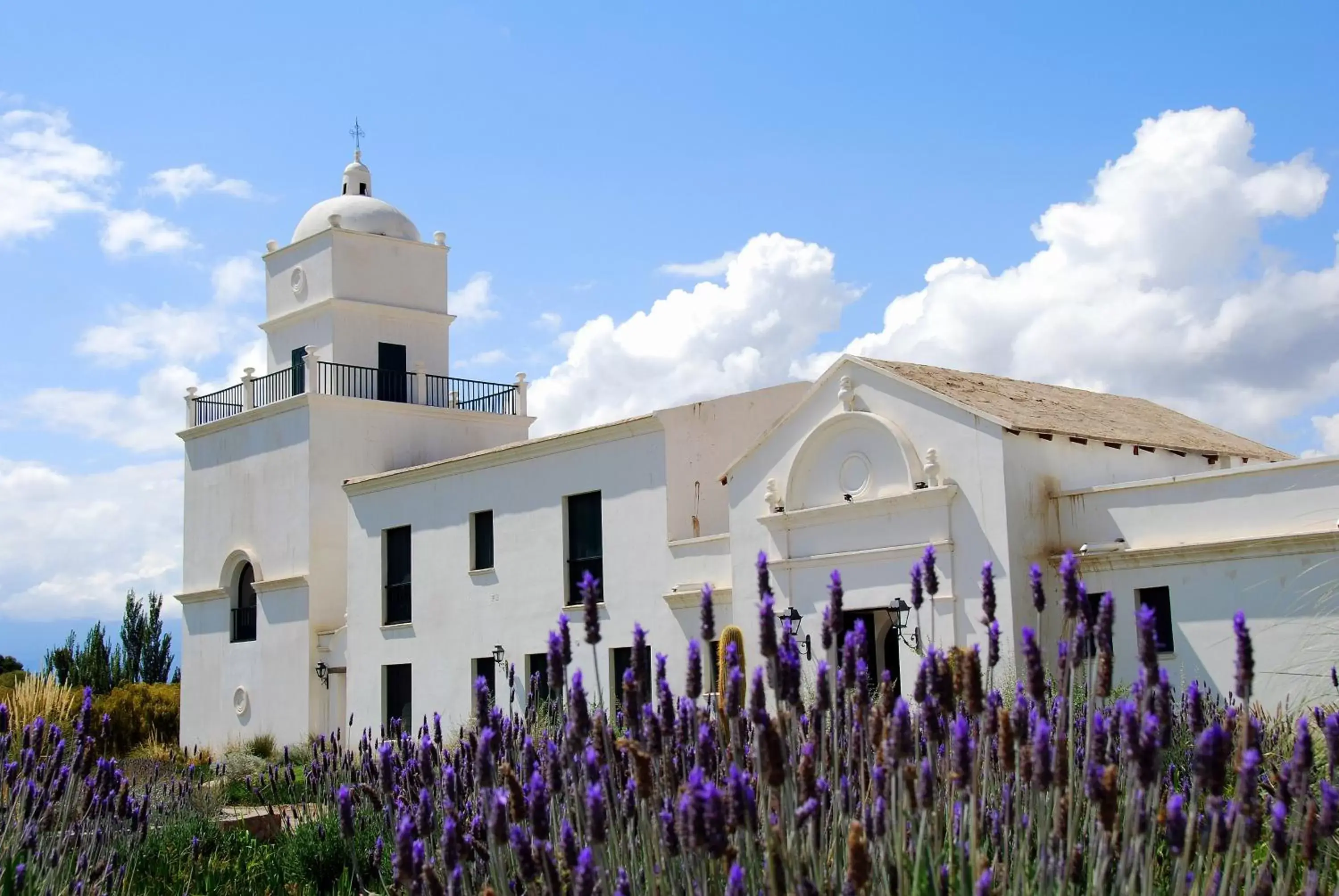 Property Building in La Merced Del Alto