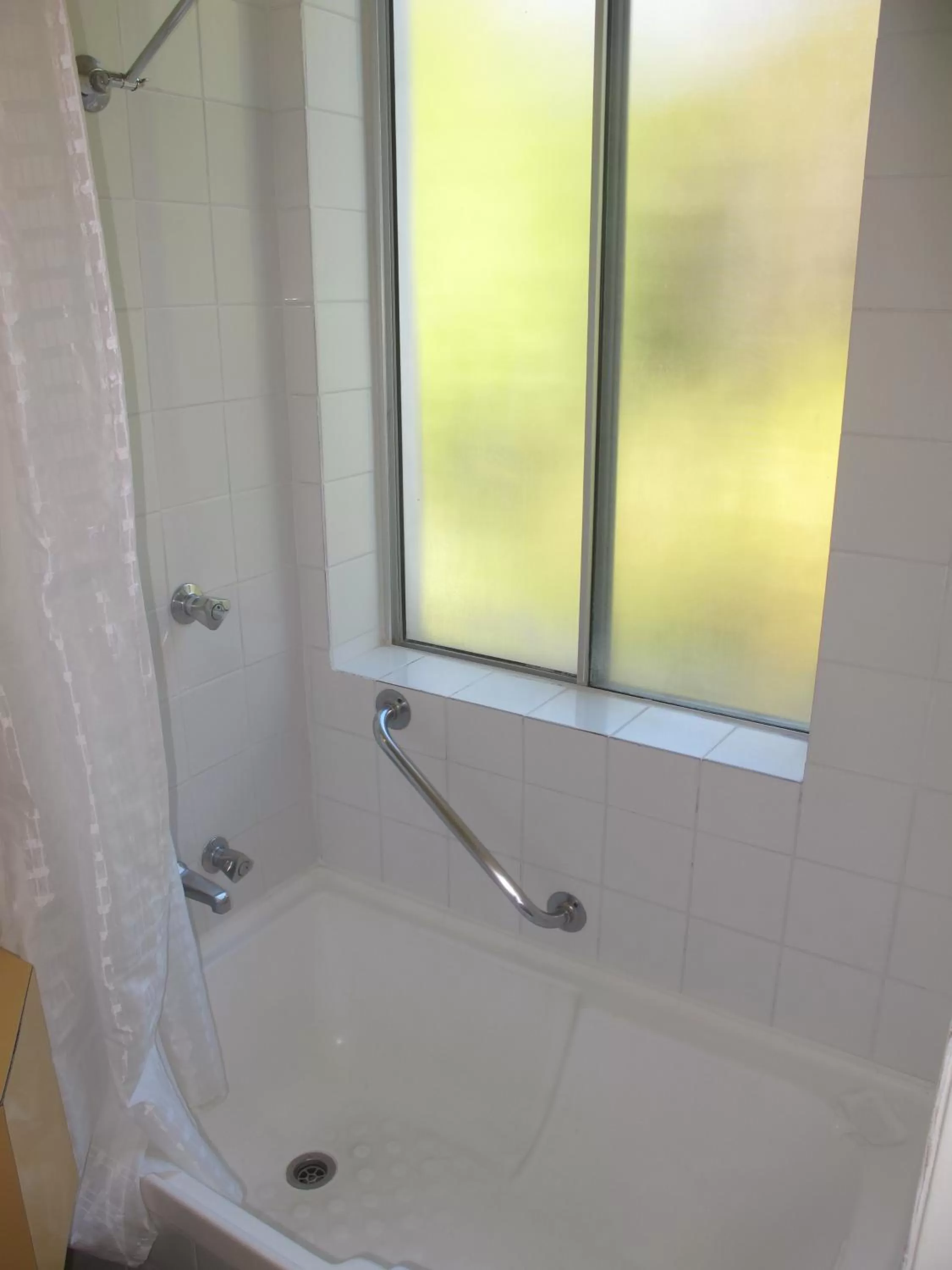 Bathroom in Devere Hotel