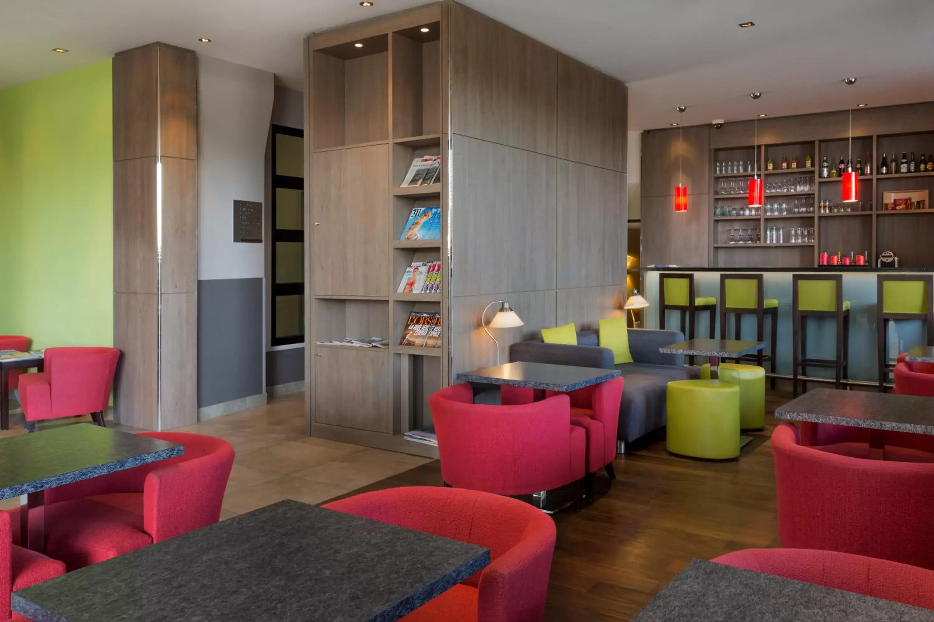 Lounge or bar in Best Western Seine West Hotel