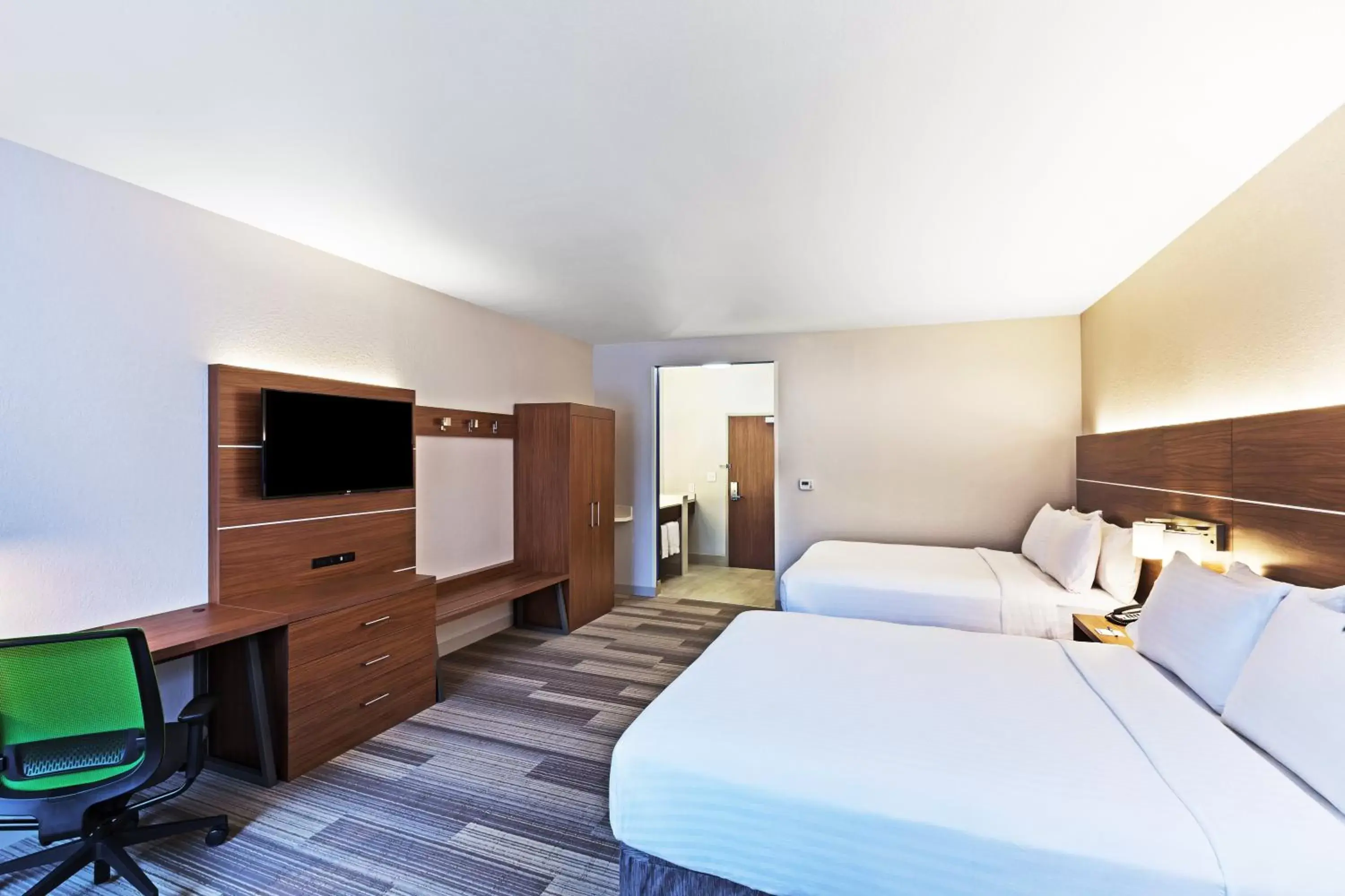 Photo of the whole room, Bed in Holiday Inn Express Hotel & Suites Dallas Lewisville, an IHG Hotel