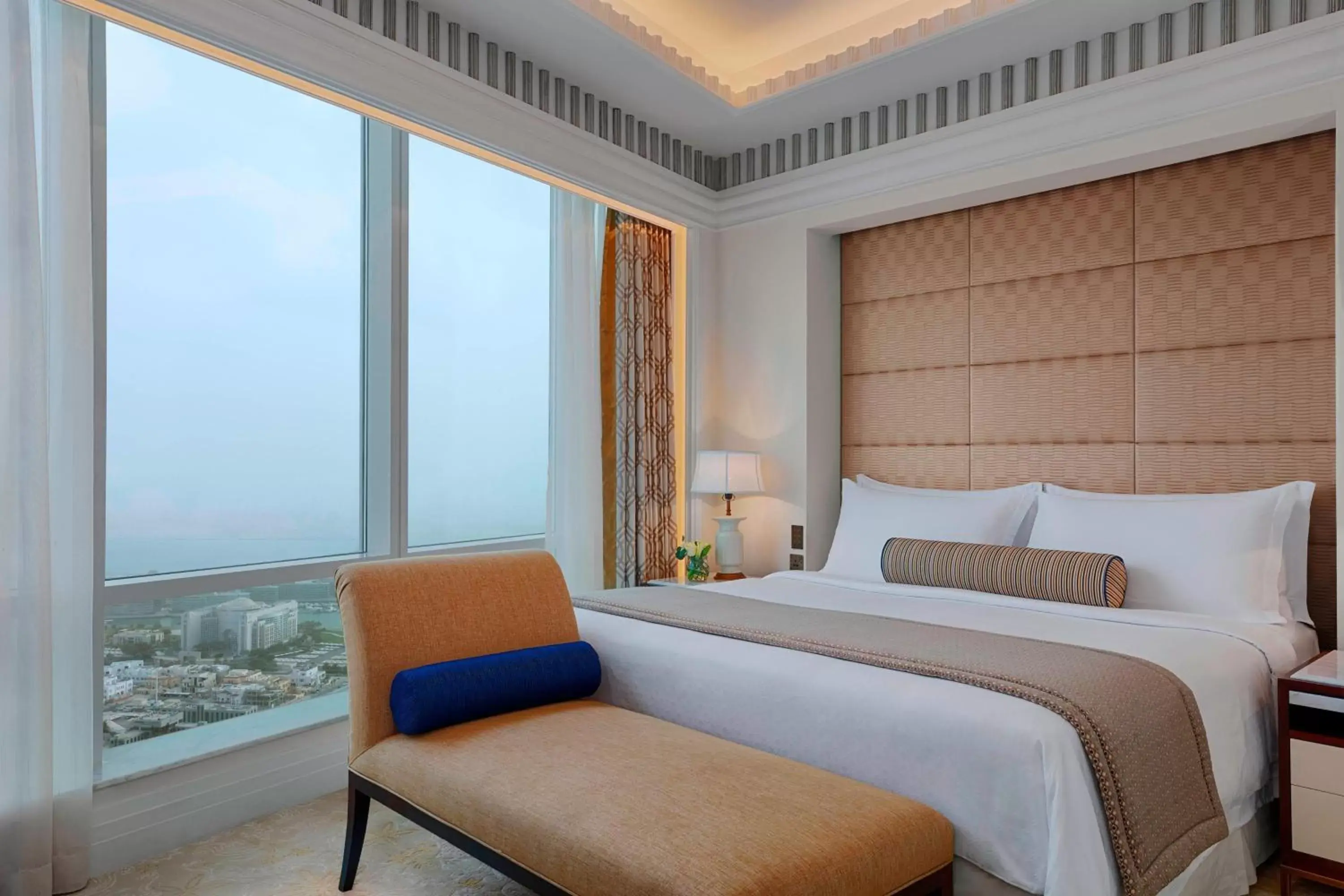 Bedroom, Bed in The St. Regis Abu Dhabi