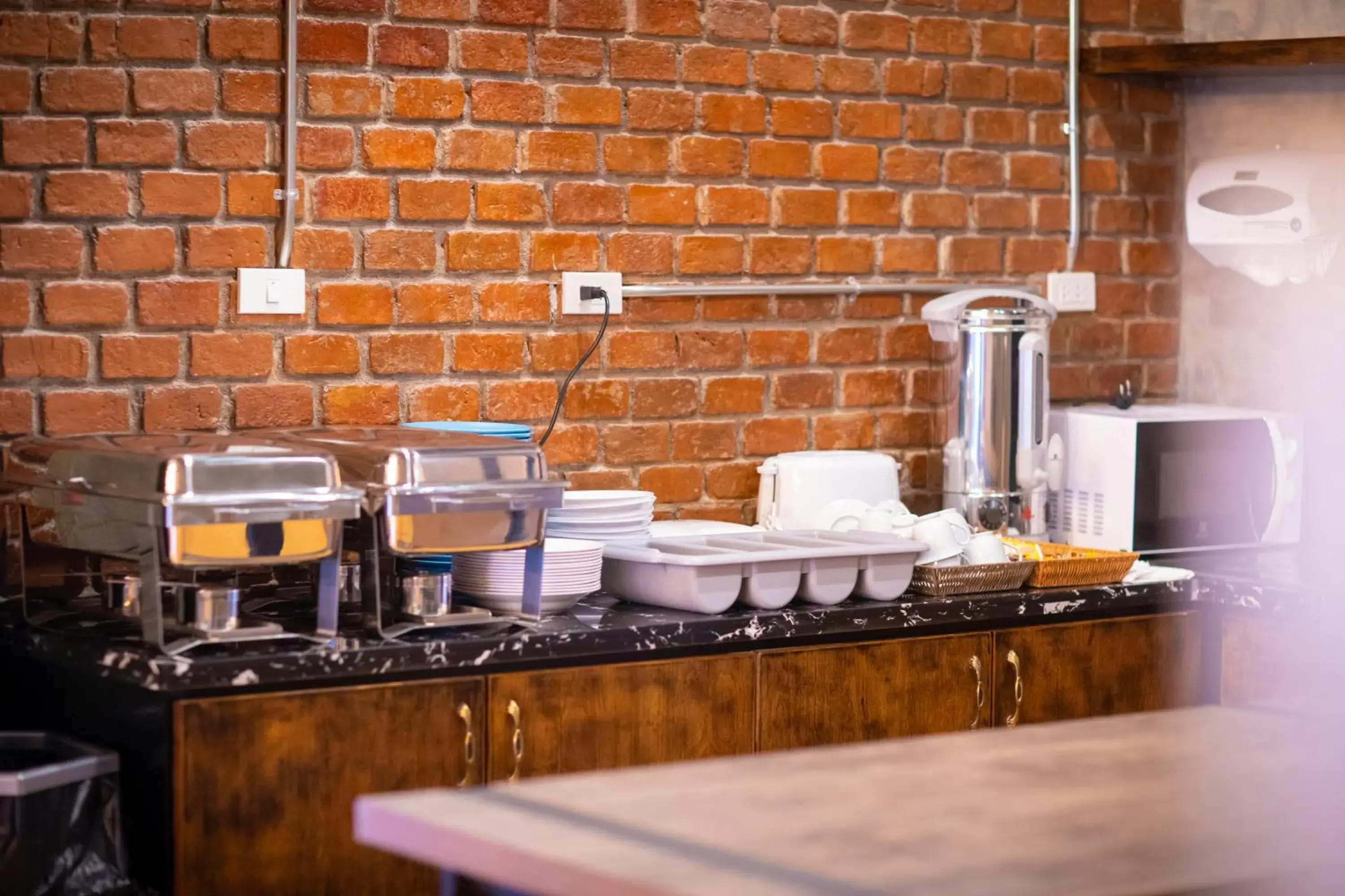 Food and drinks in Kaen Hostel Food and drinks in Kaen Hostel