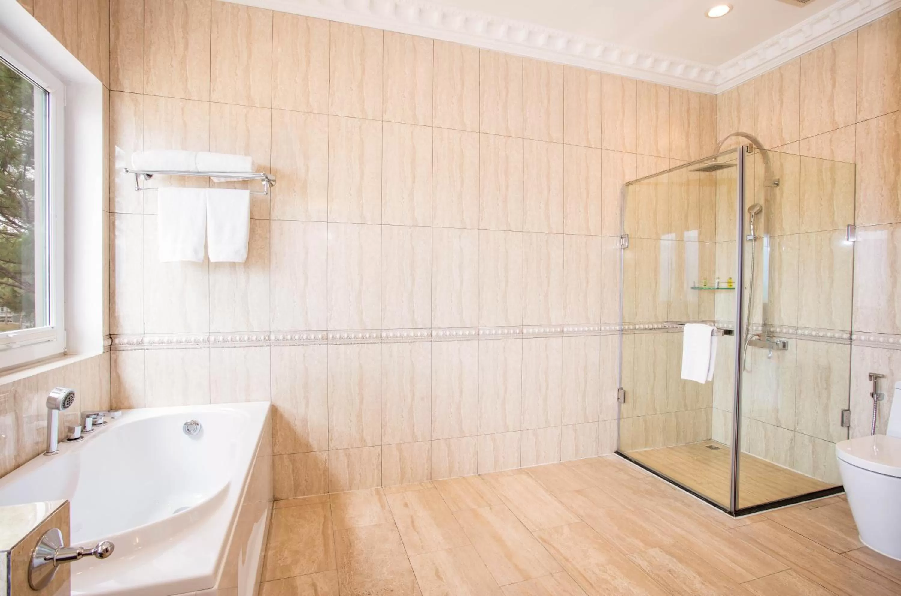 Shower in Dalat Edensee Lake Resort & Spa