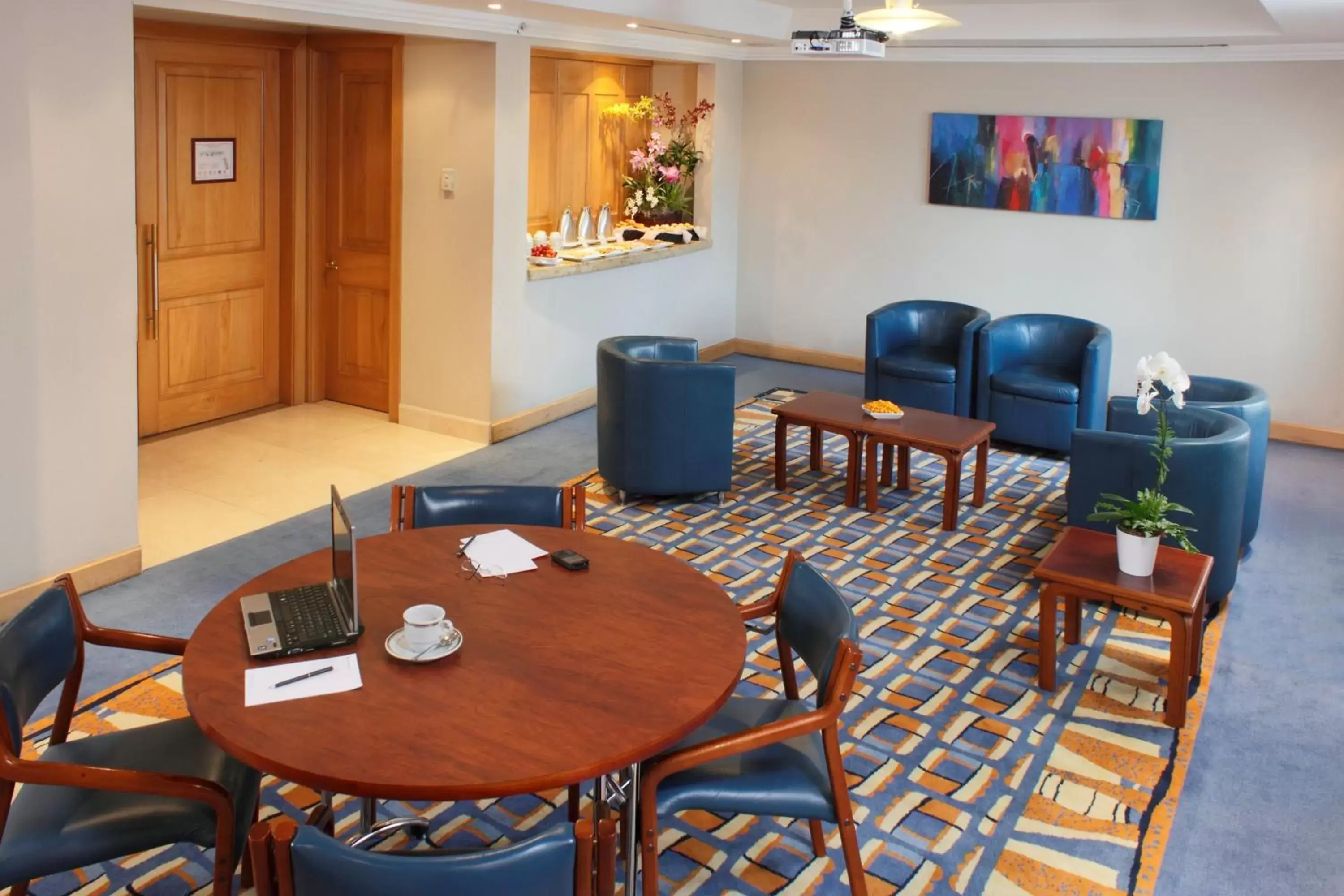 Meeting/conference room in Hotel Intercontinental Cali, an IHG Hotel