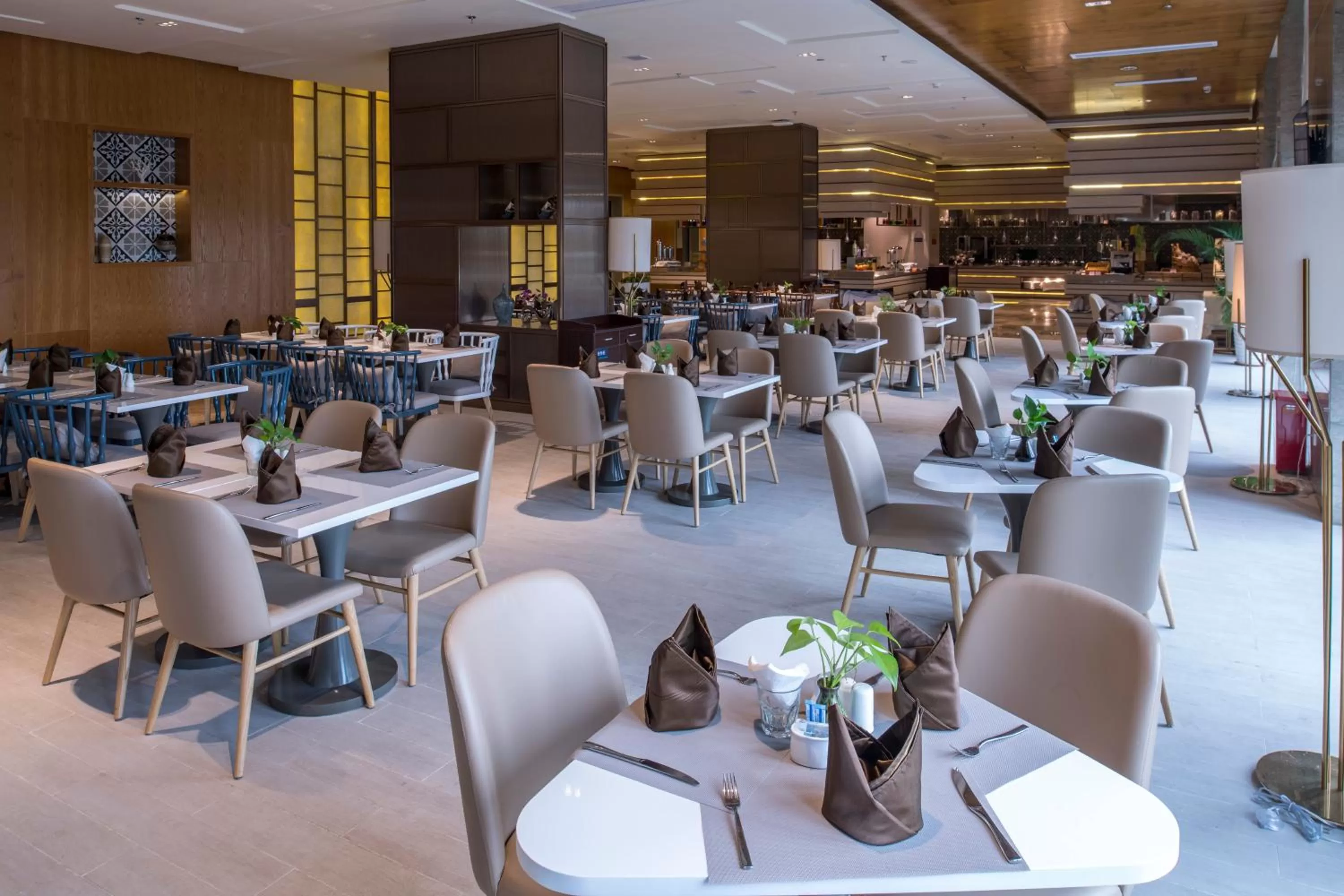 Living room, Restaurant/Places to Eat in Haikou Bay Hengda Yige Holiday Condo Hotel