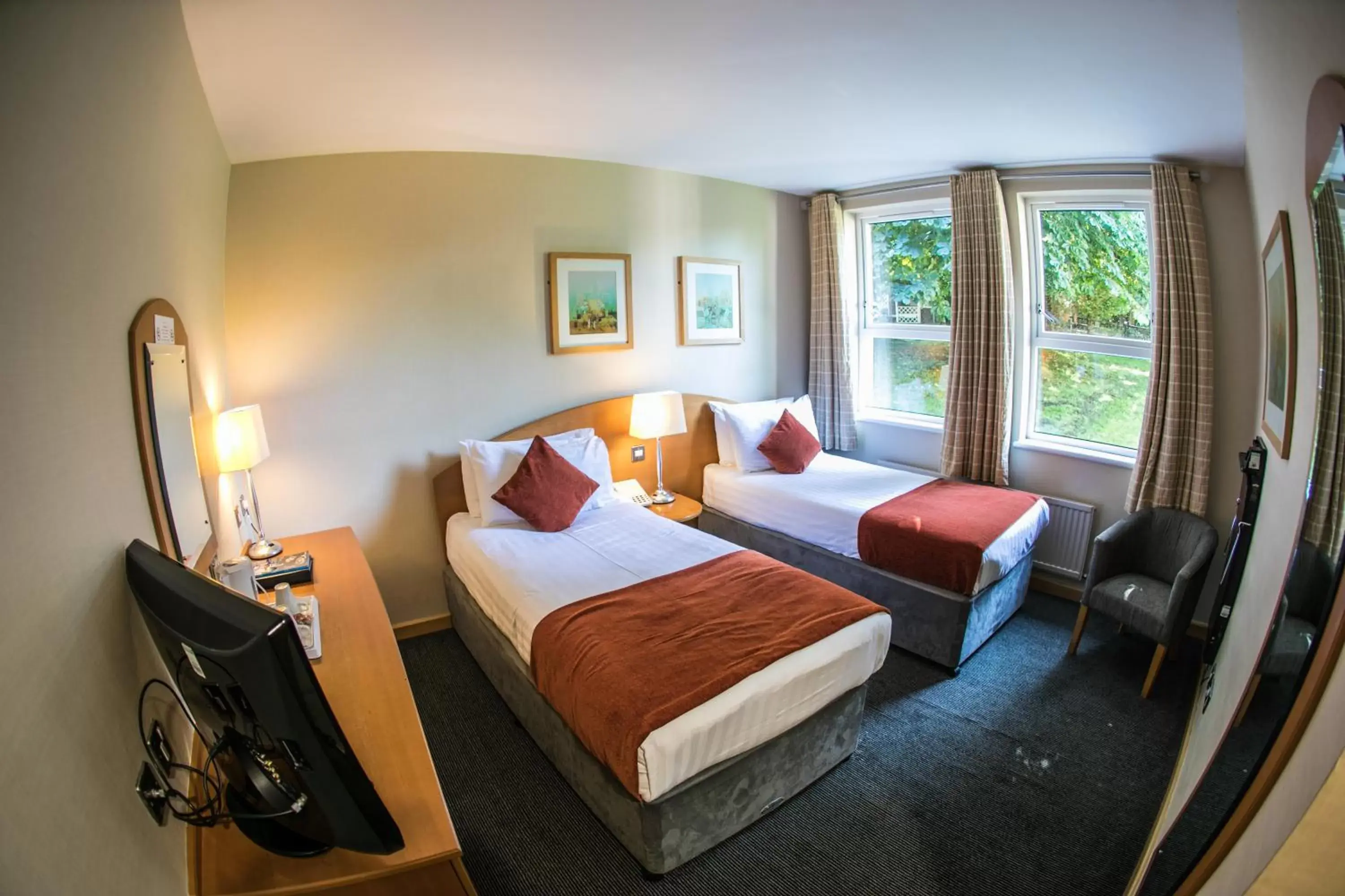 Bed in Rosspark Hotel Kells