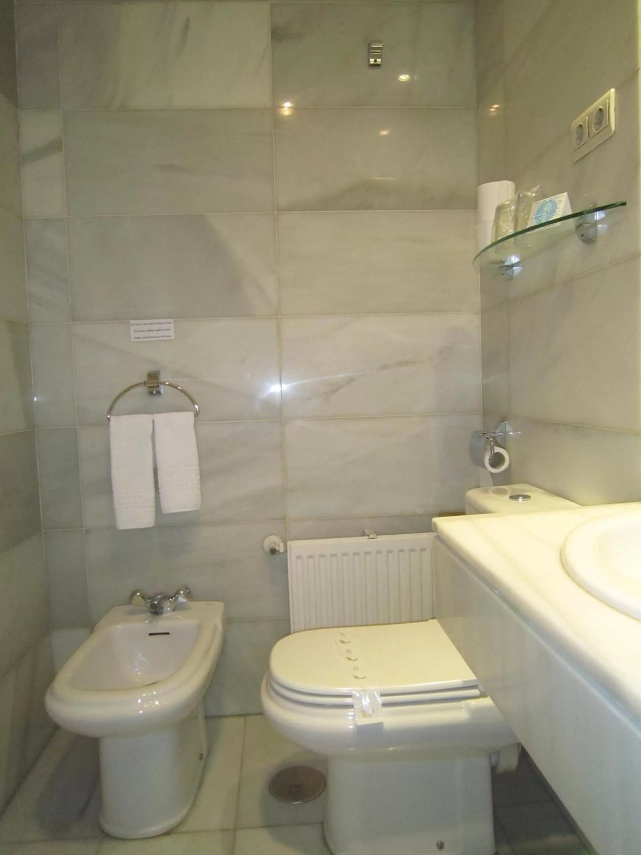 Bathroom in Hotel Concordy