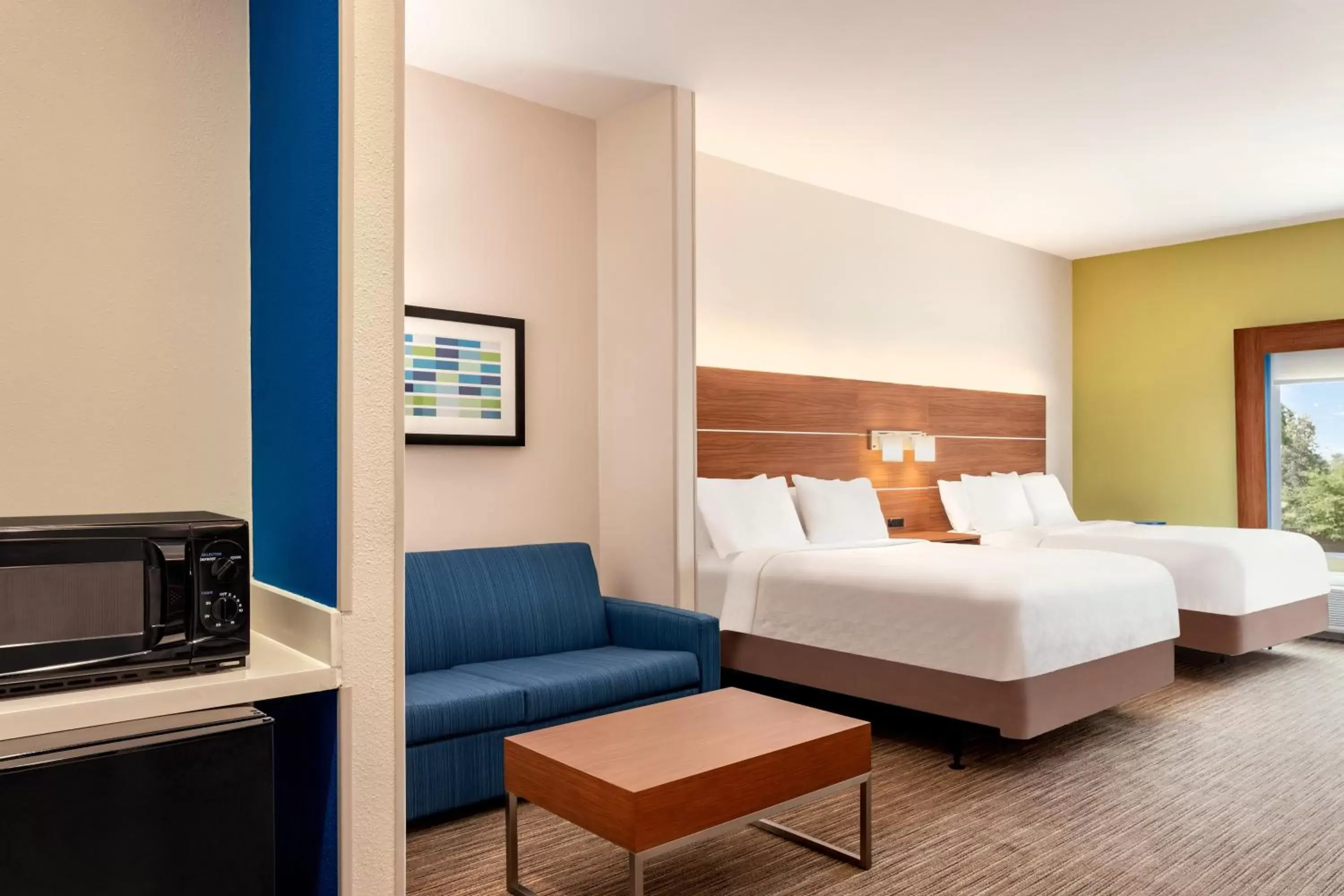 Photo of the whole room, Bed in Holiday Inn Express & Suites Searcy by IHG Photo of the whole room, Bed in Holiday Inn Express & Suites Searcy by IHG