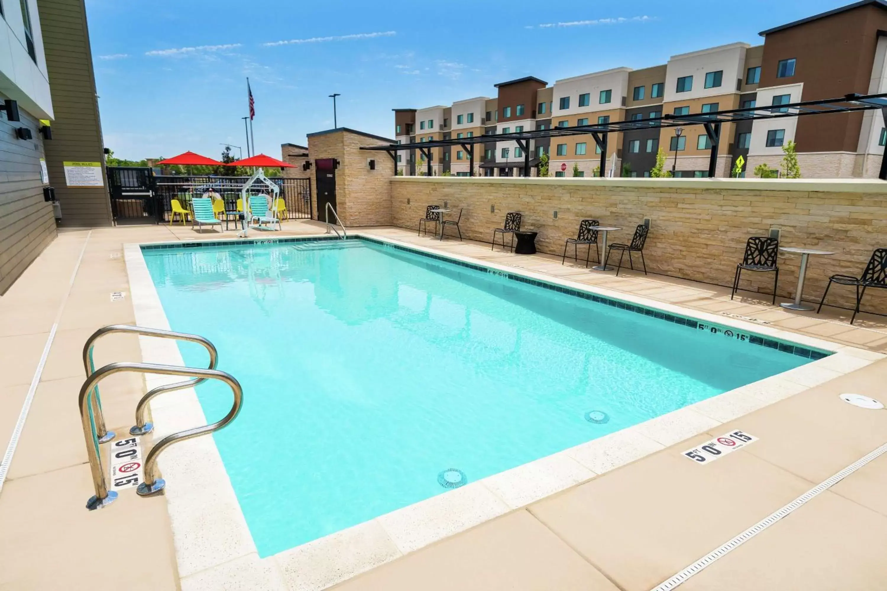 Pool view, Swimming Pool in Home2 Suites By Hilton Roseville Sacramento