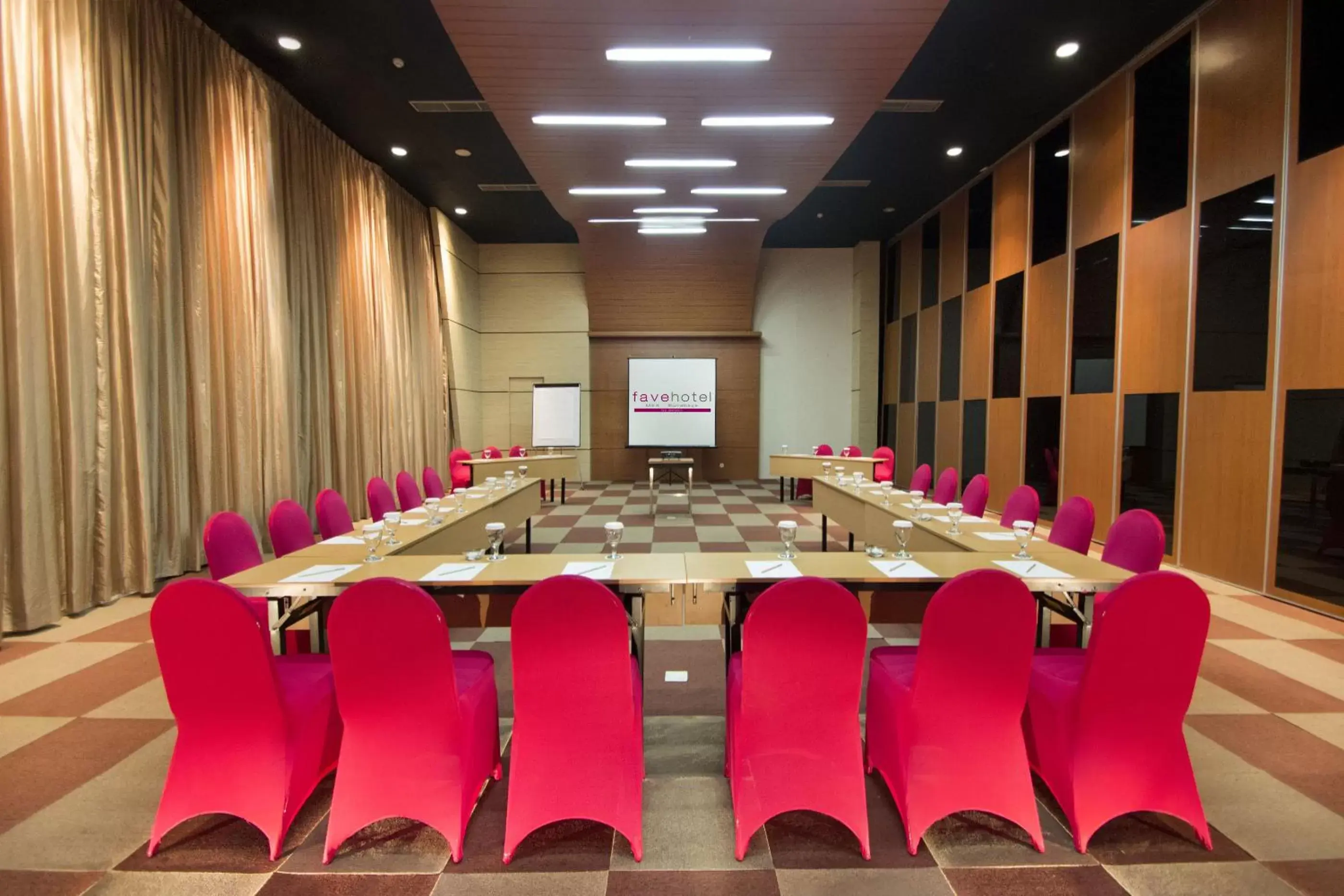 Business facilities in favehotel MEX Tunjungan Surabaya