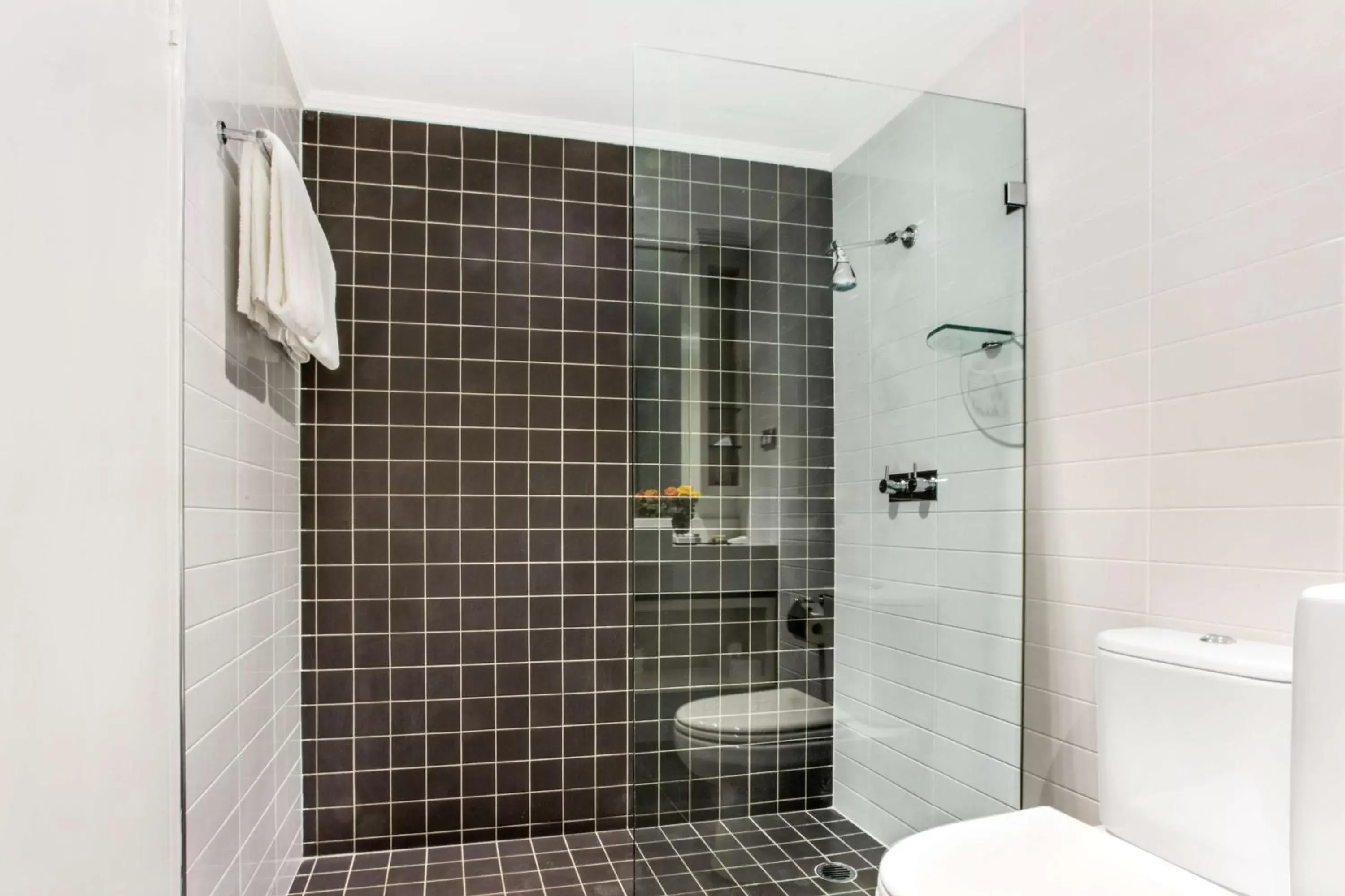 Bathroom in Rydges Sydney Central