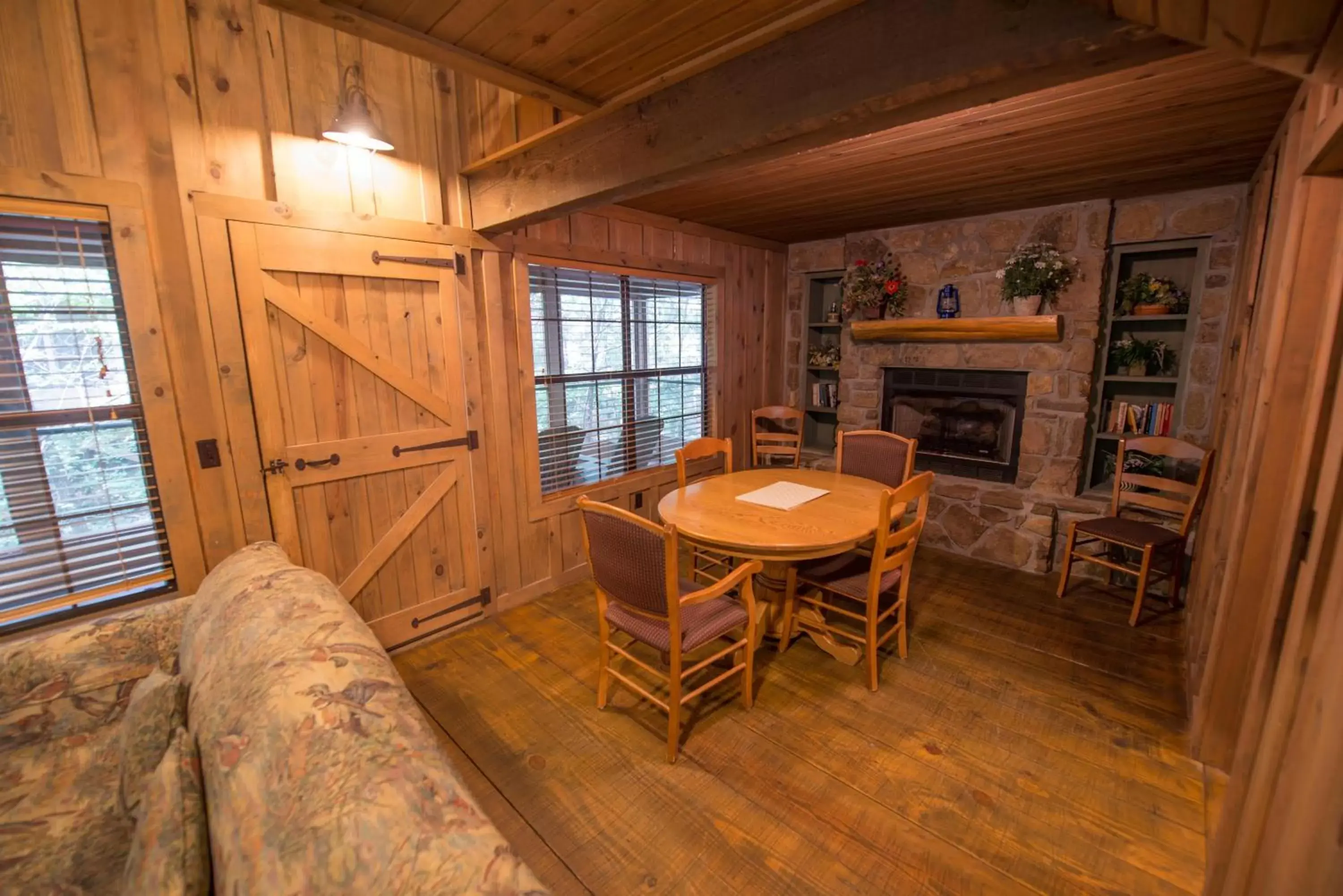 Dining area, Seating Area in Cabins at Green Mountain, Trademark Collection by Wyndham