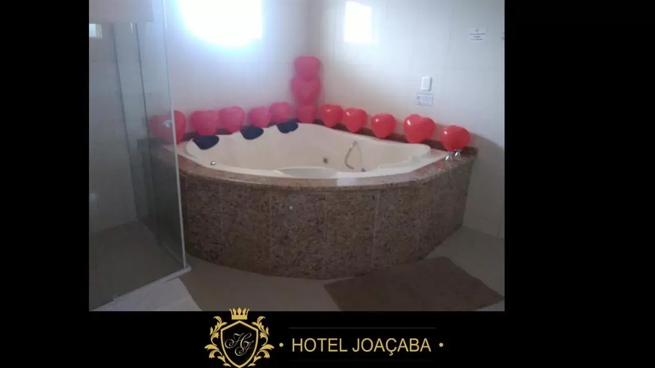 Bathroom in Hotel Joaçaba