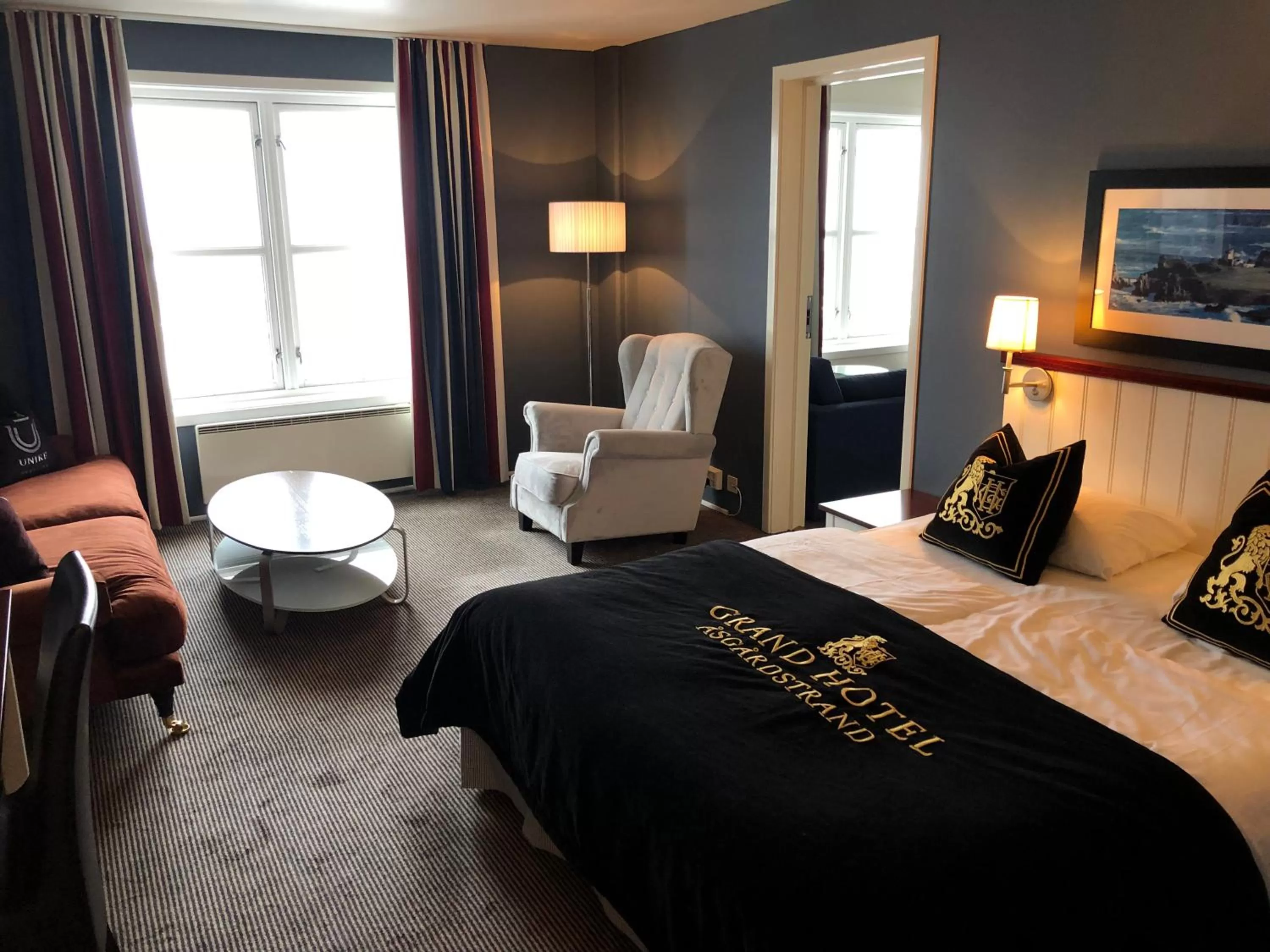 Photo of the whole room, Bed in Grand Hotel Åsgårdstrand - Unike Hoteller