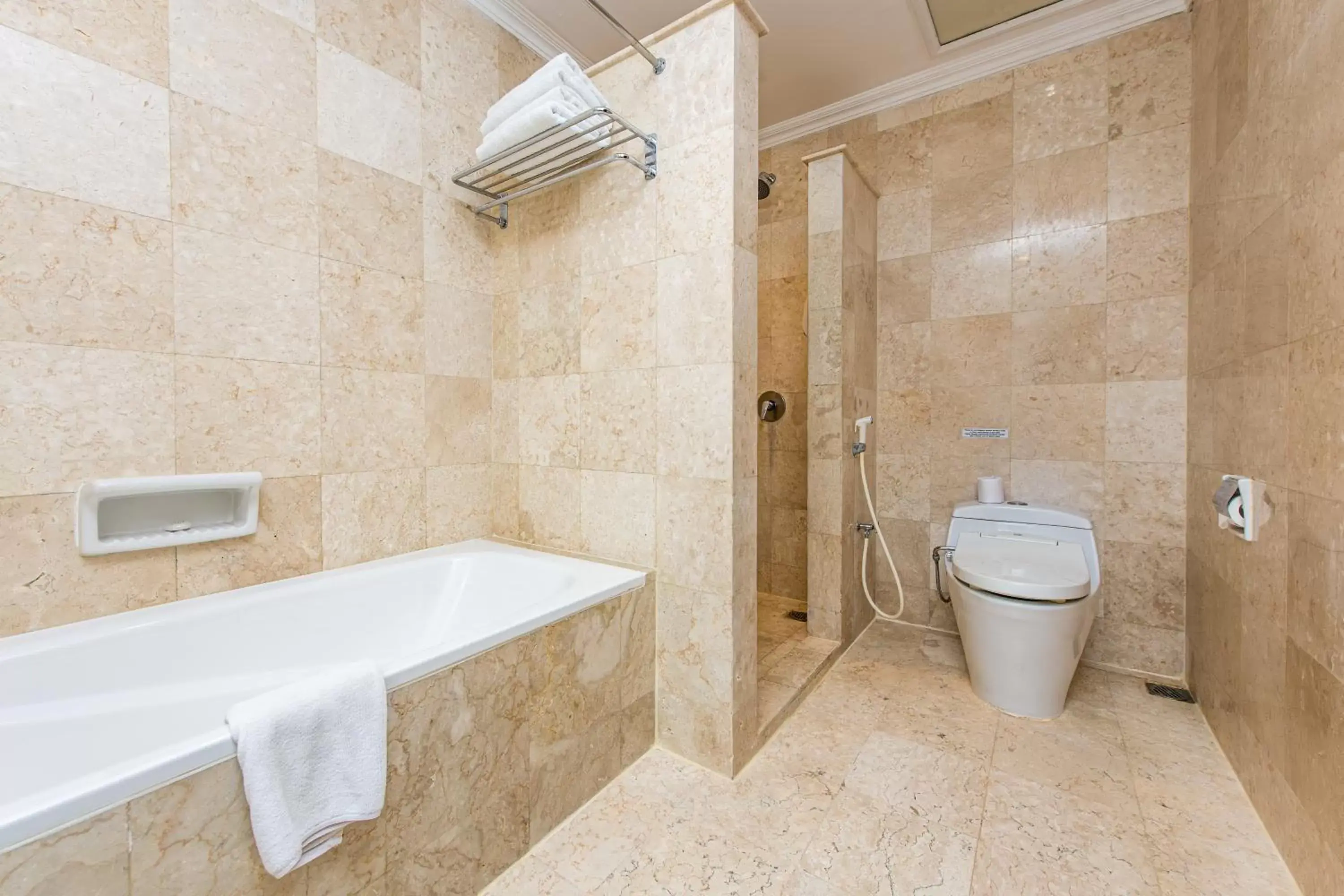 Shower, Bathroom in Hotel Kumala Pantai - CHSE Certified