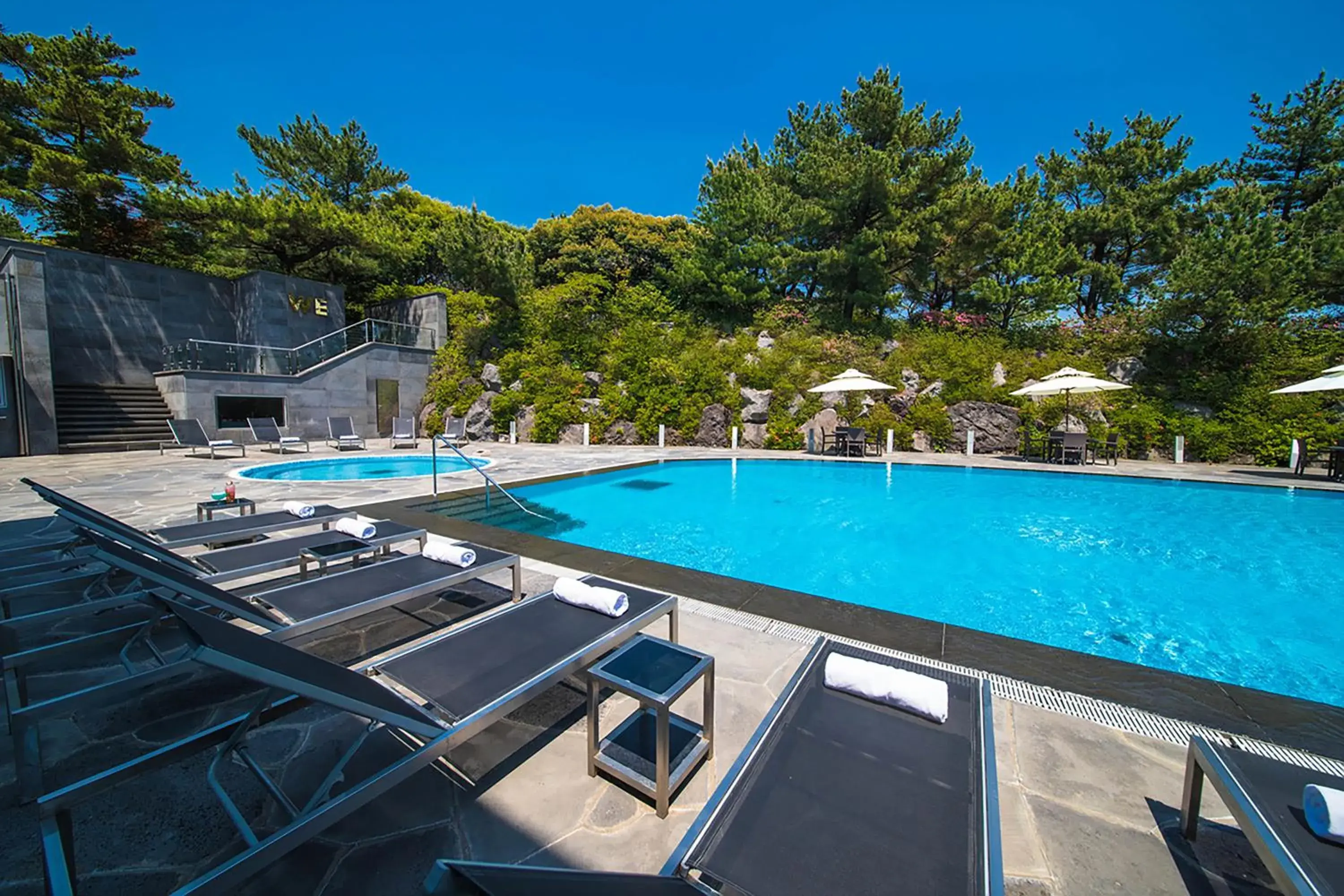 Swimming pool in We Hotel Jeju