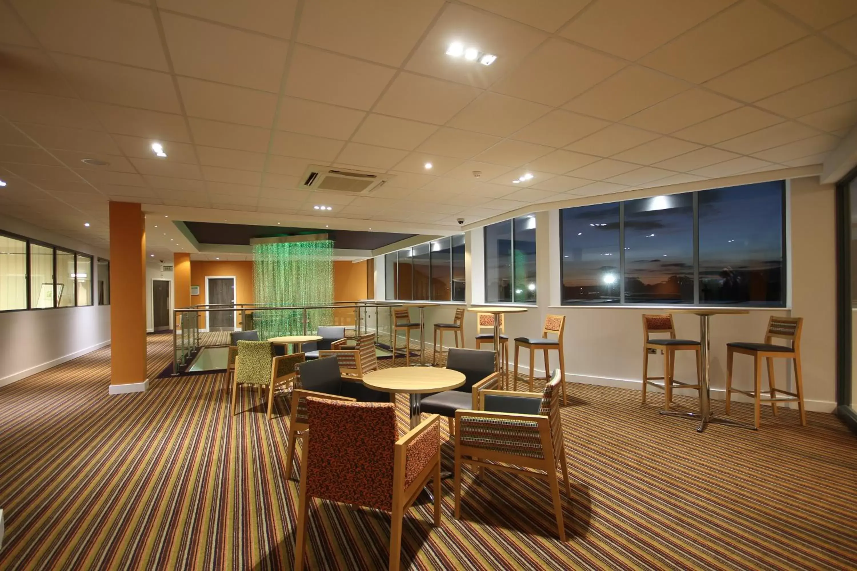 Meeting/conference room, Restaurant/Places to Eat in Holiday Inn Huntingdon Racecourse, an IHG Hotel