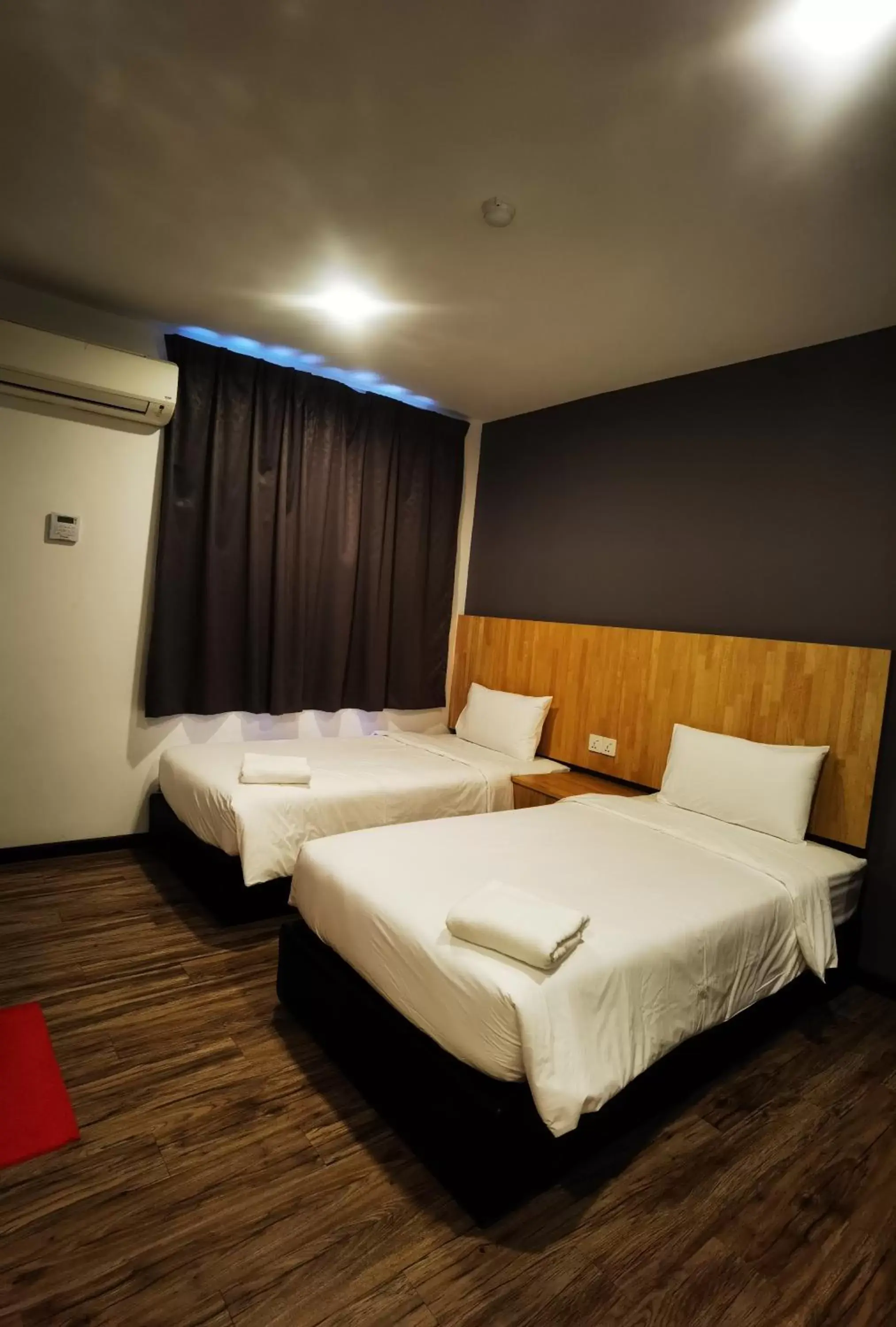 Bed in 3-Plus Hotel Bed in 3-Plus Hotel