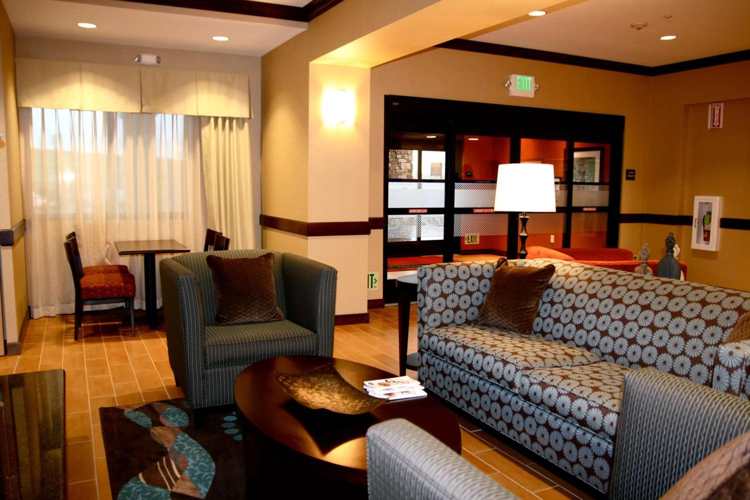 Lobby or reception in Hampton Inn & Suites Folsom