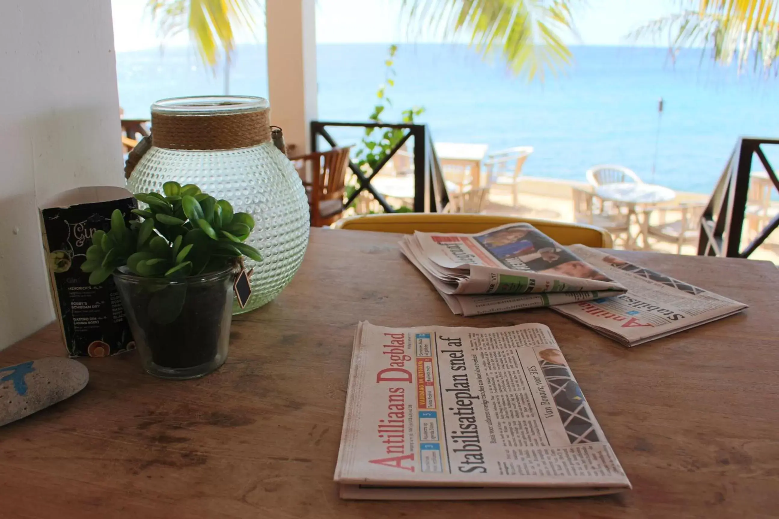 Lounge or bar in Scuba Lodge & Suites Lounge or bar in Scuba Lodge & Suites