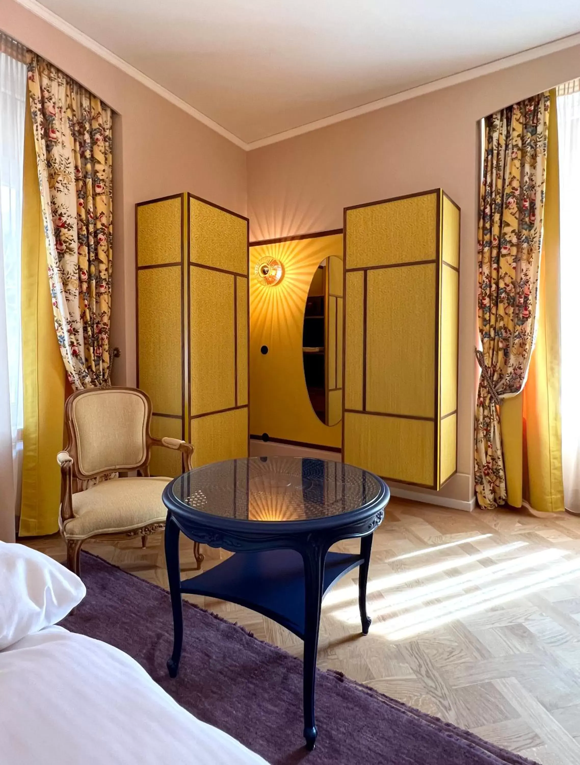 Bedroom, Seating Area in Hotel Europe