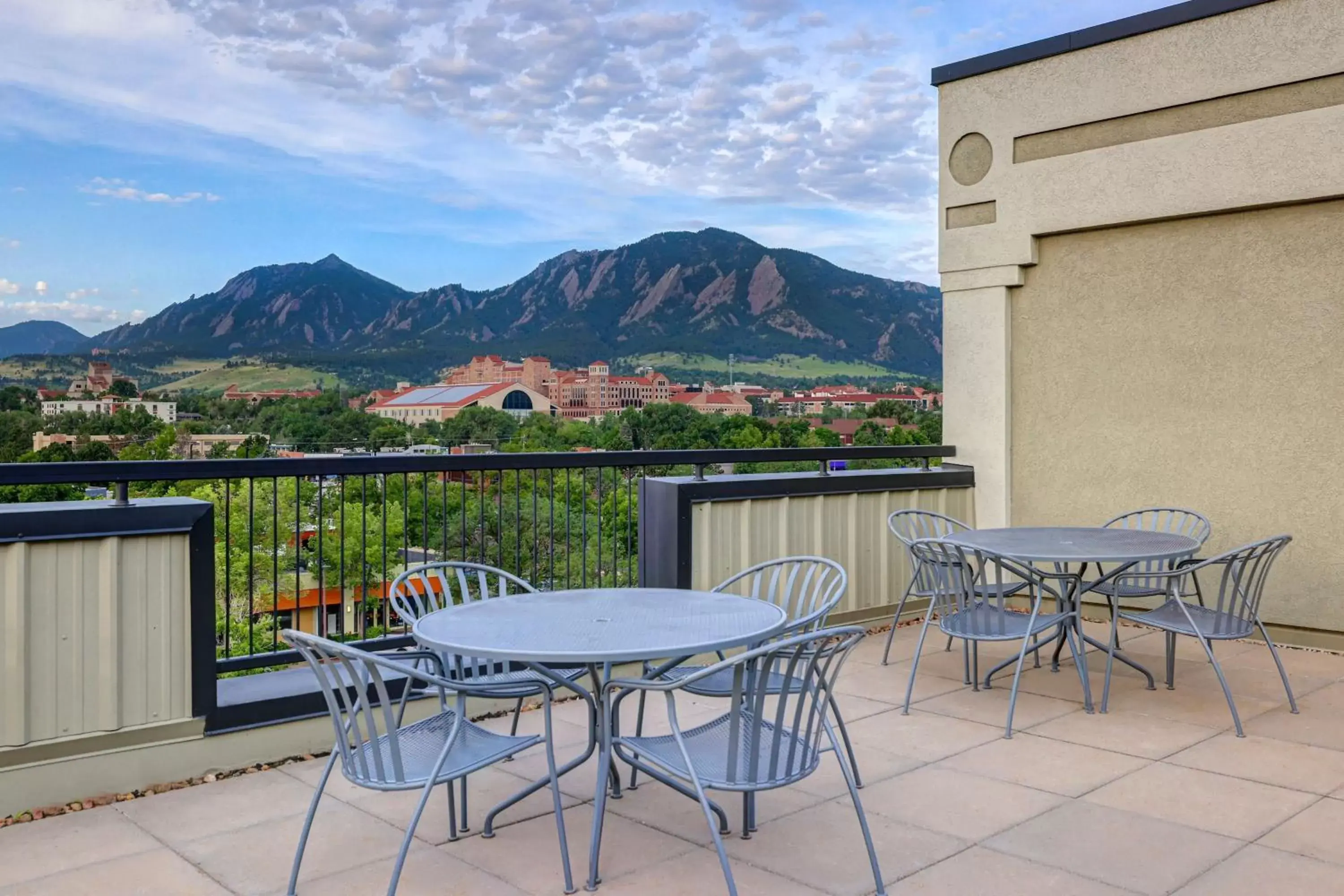 Property building, Balcony/Terrace in Boulder Marriott