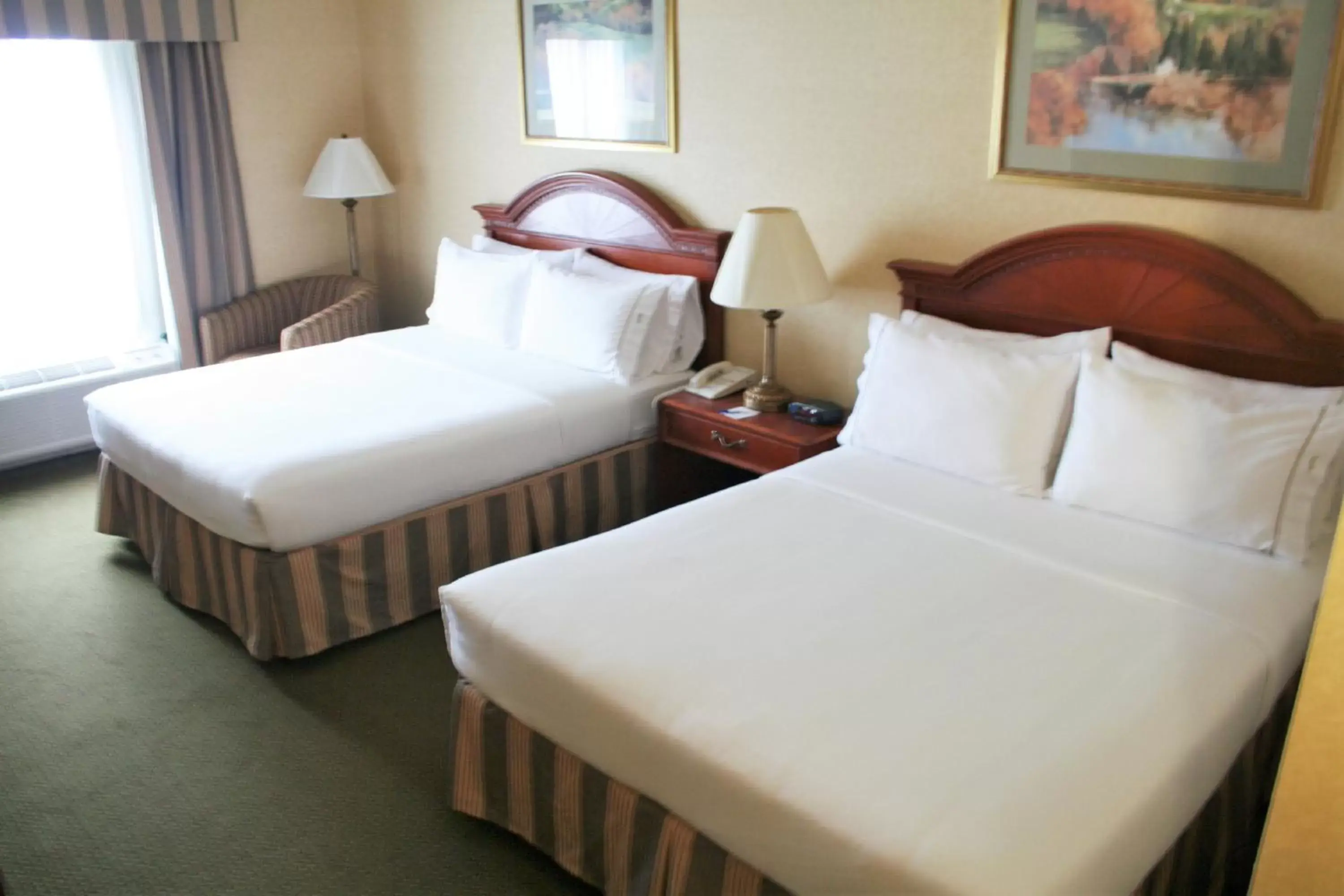 Photo of the whole room, Bed in Holiday Inn Express Hotel & Suites Drums-Hazelton, an IHG Hotel