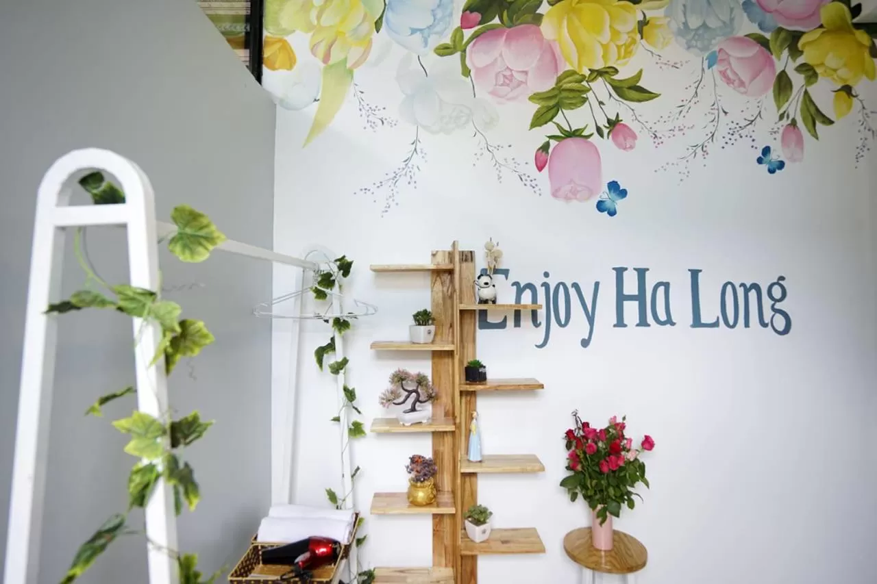 Decorative detail in Almor Hostel With Pool in right center