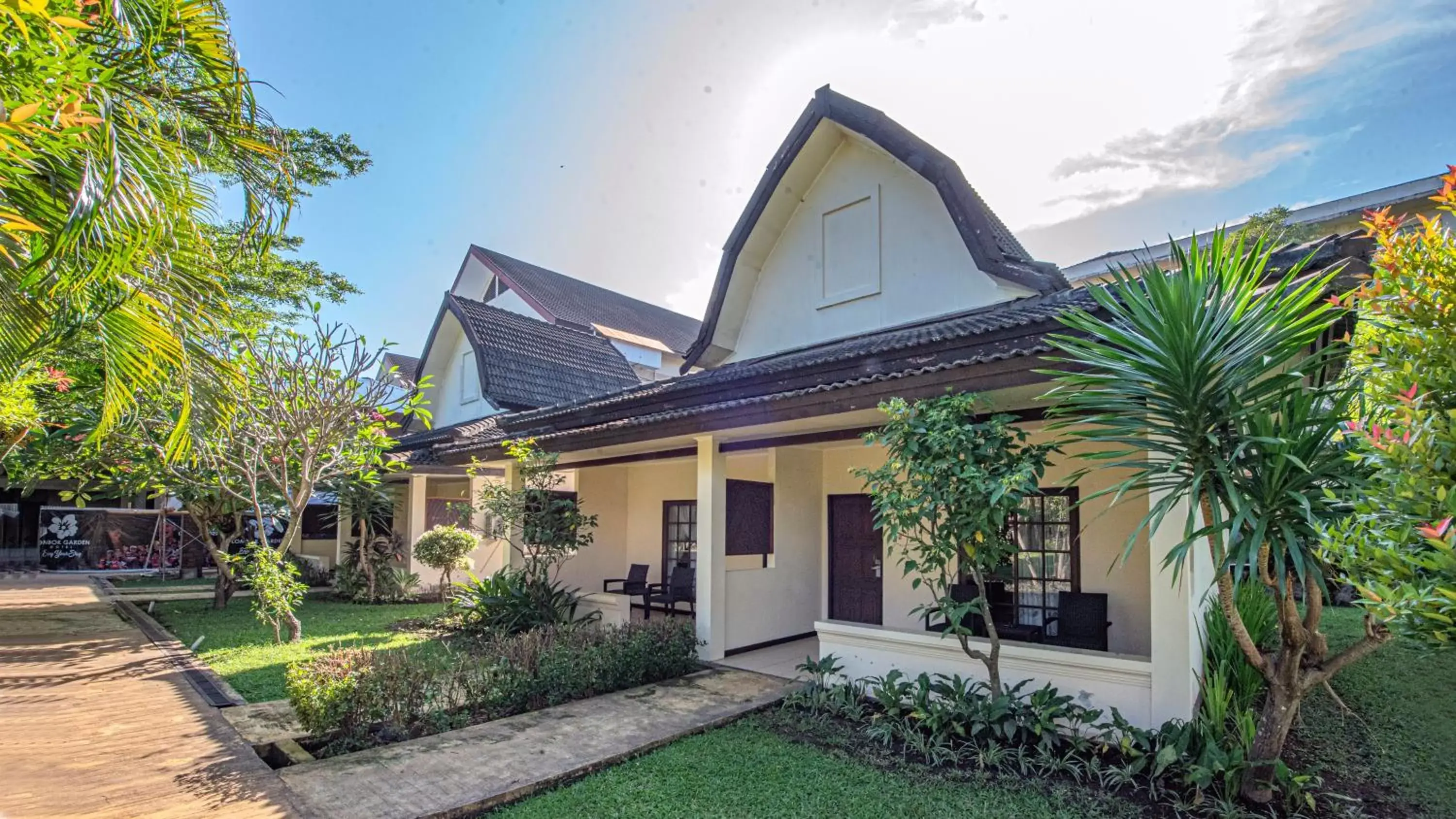 Property Building in Lombok Garden Hotel