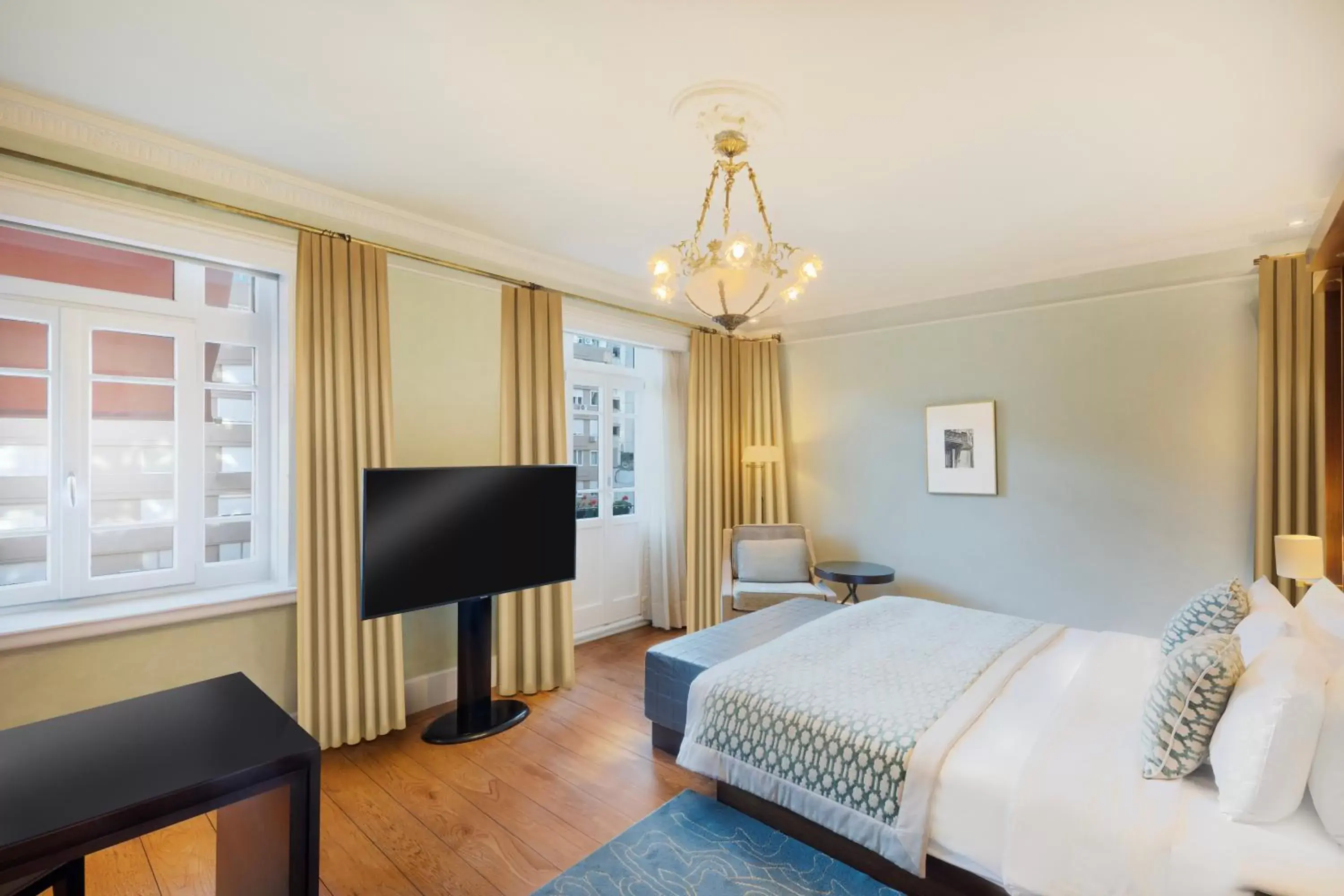 Bedroom, Bed in Park Hyatt Istanbul - Macka Palas